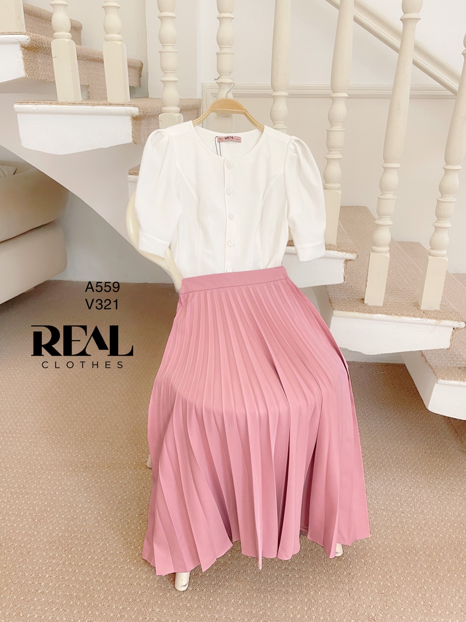 Váy rẻ quạt hồng FINAL SALE