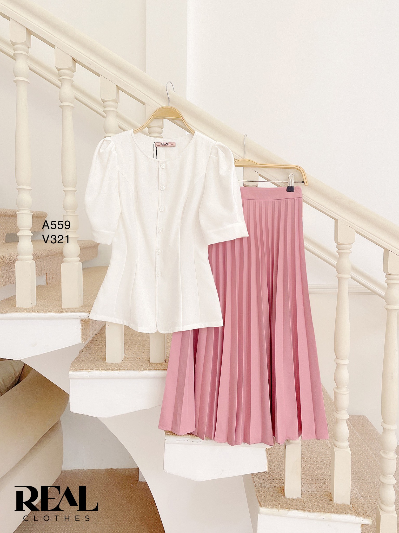 Váy rẻ quạt hồng FINAL SALE