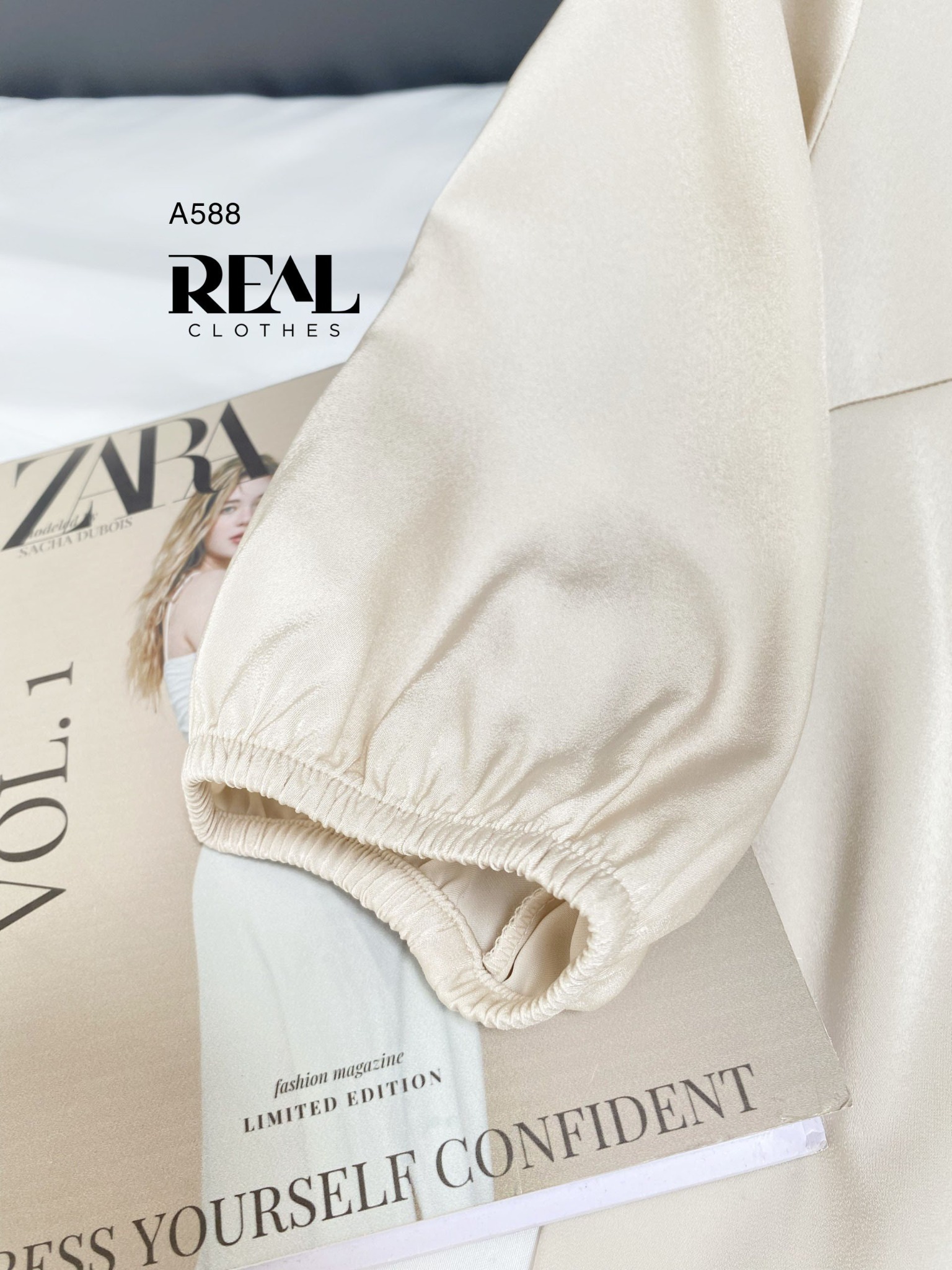 Áo cổ xếp nude FINAL SALE