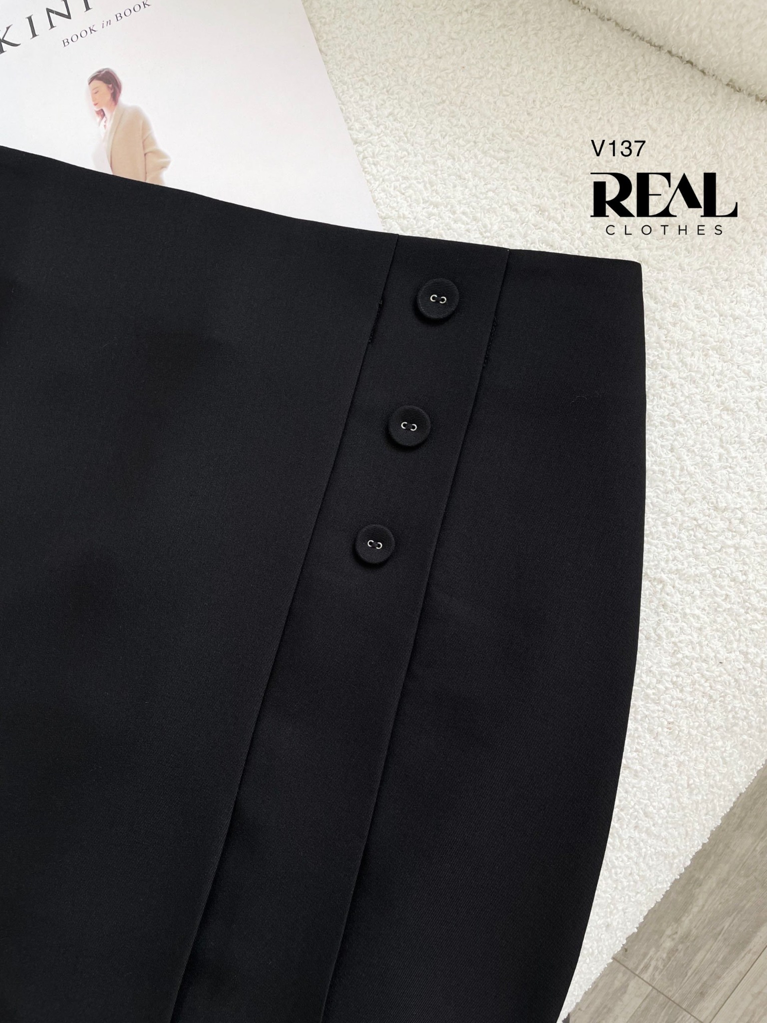 Váy Kyo đen MỚI FINAL SALE