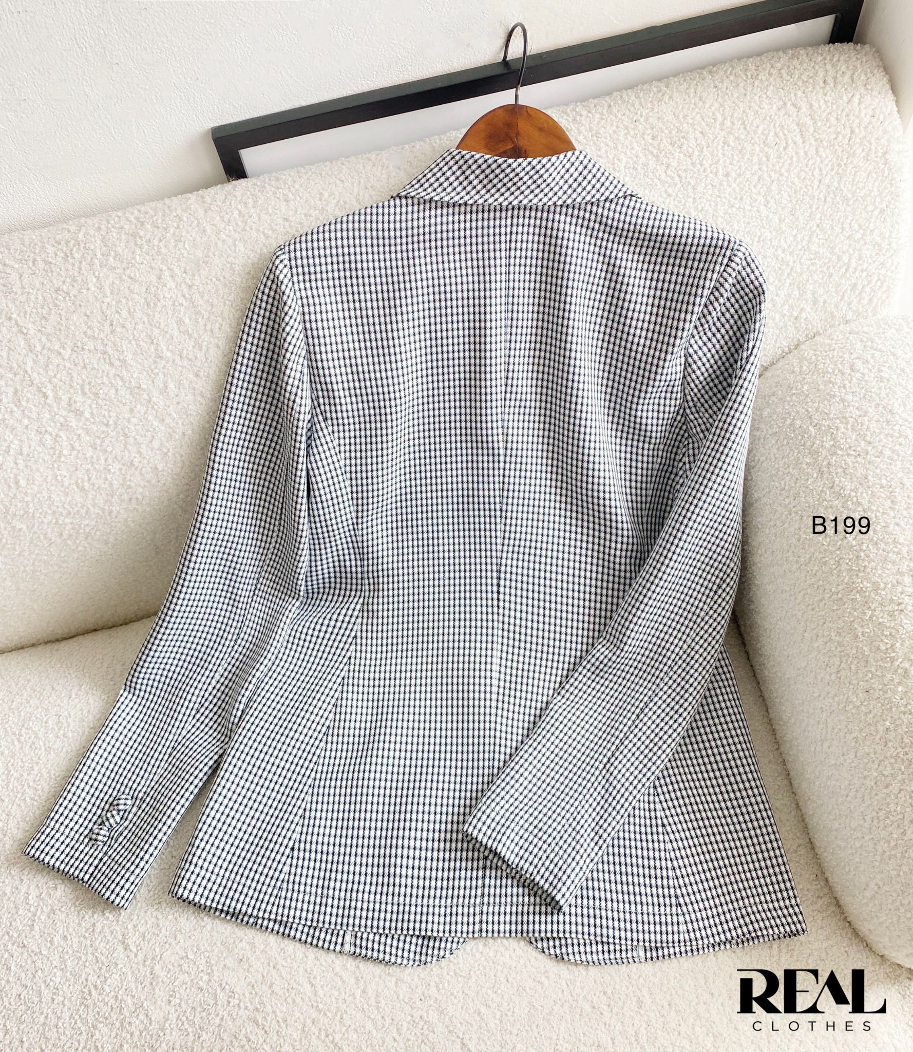 Blazer caro trắng SALE - size XS