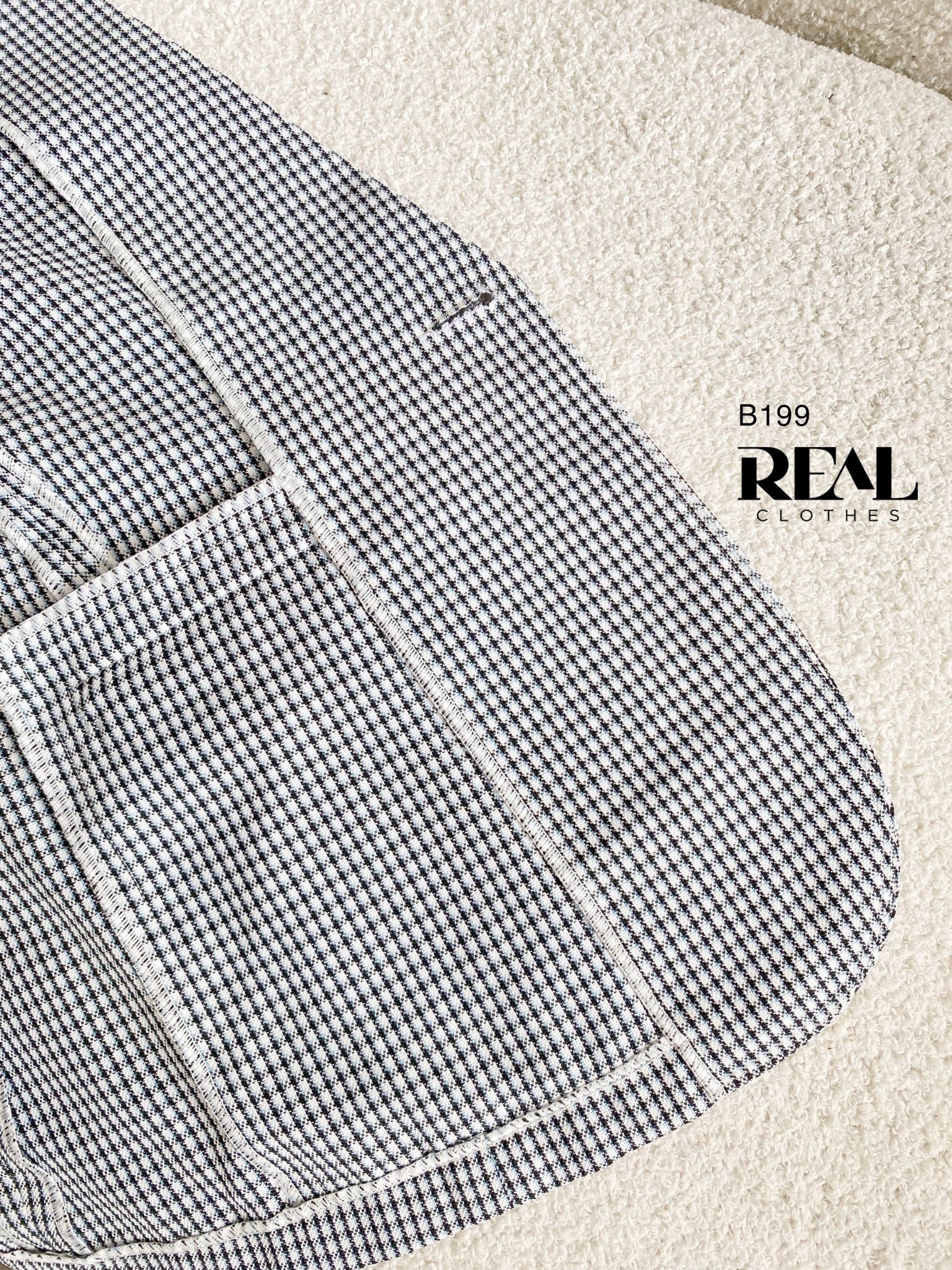 Blazer caro trắng SALE - size XS