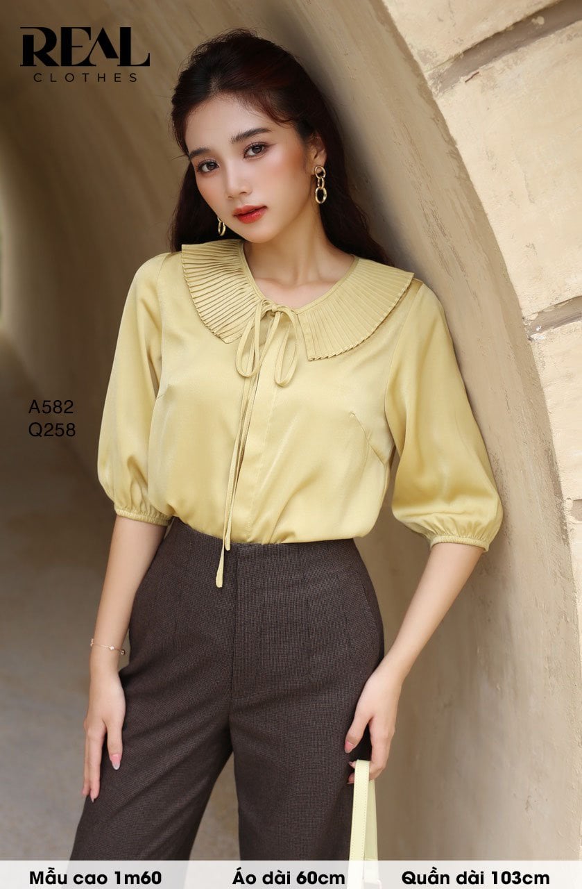 Áo cổ xếp vàng FINAL SALE - size XS