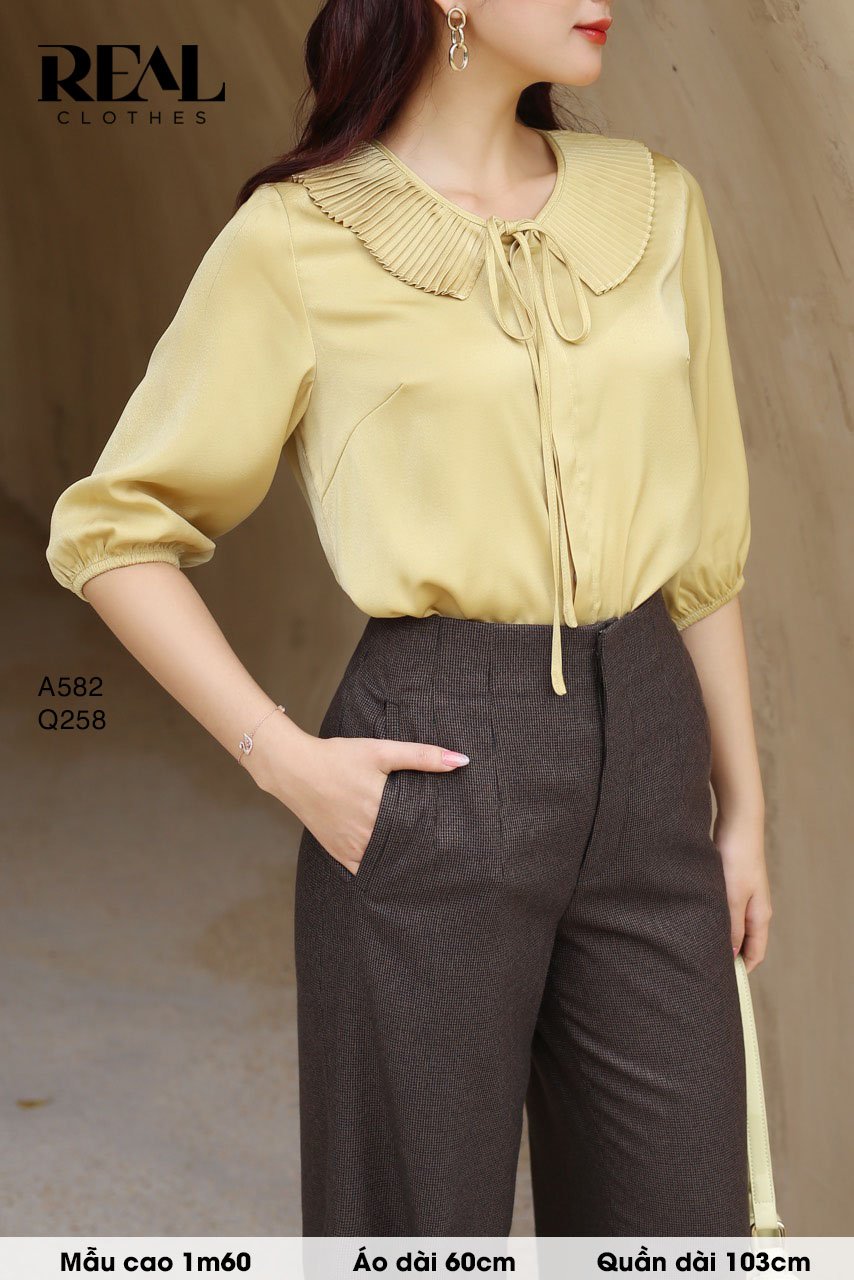 Áo cổ xếp vàng FINAL SALE - size XS