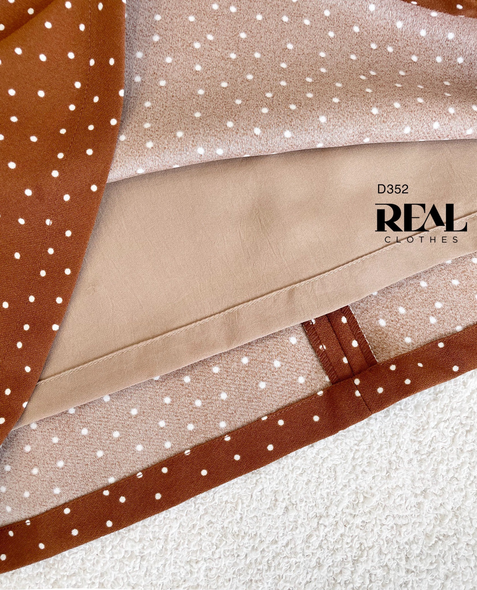 Đầm zipper chấm bi nâu SALE