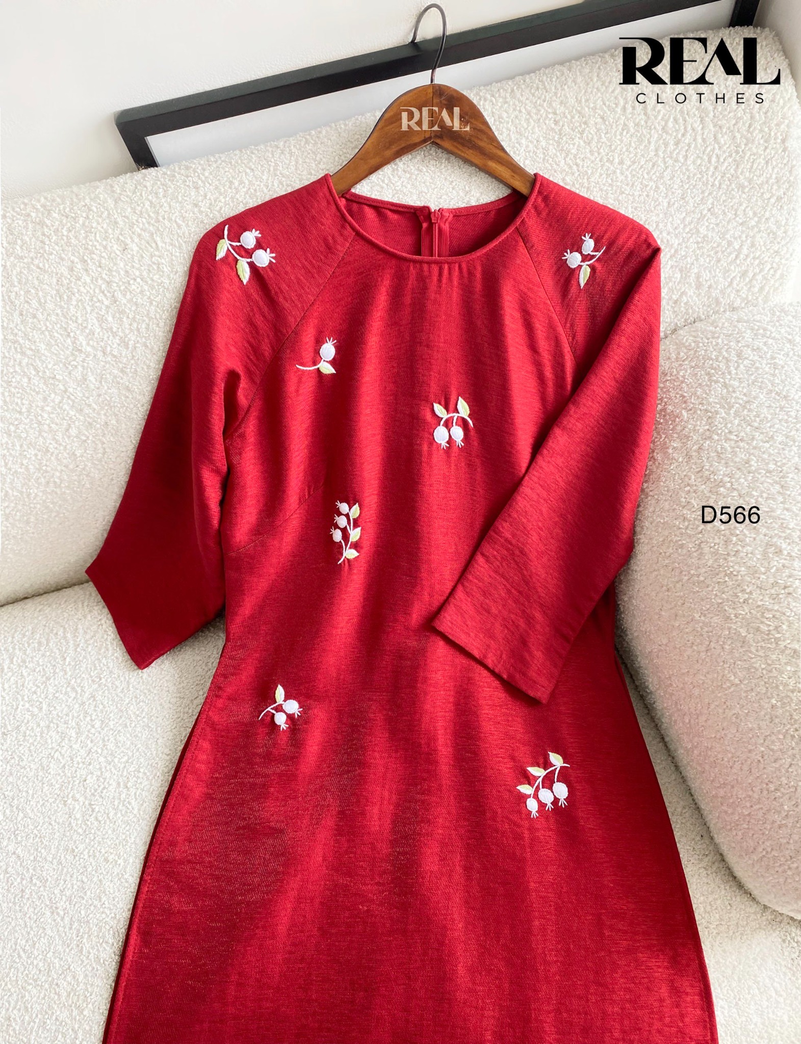 Áo dài cách tân Red hoa rơi - size XS