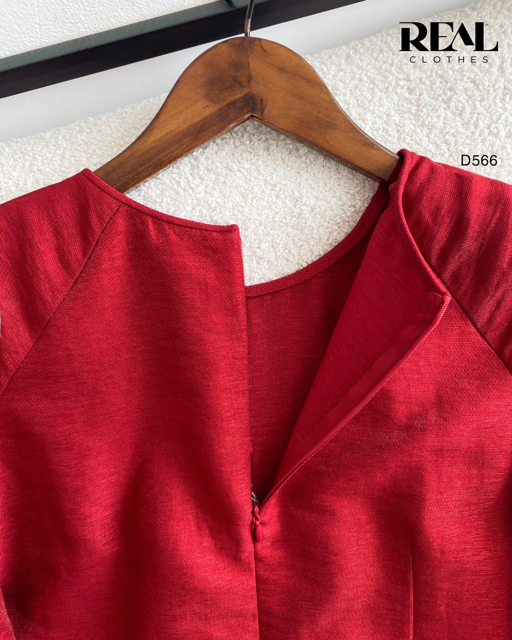 Áo dài cách tân Red hoa rơi - size XS