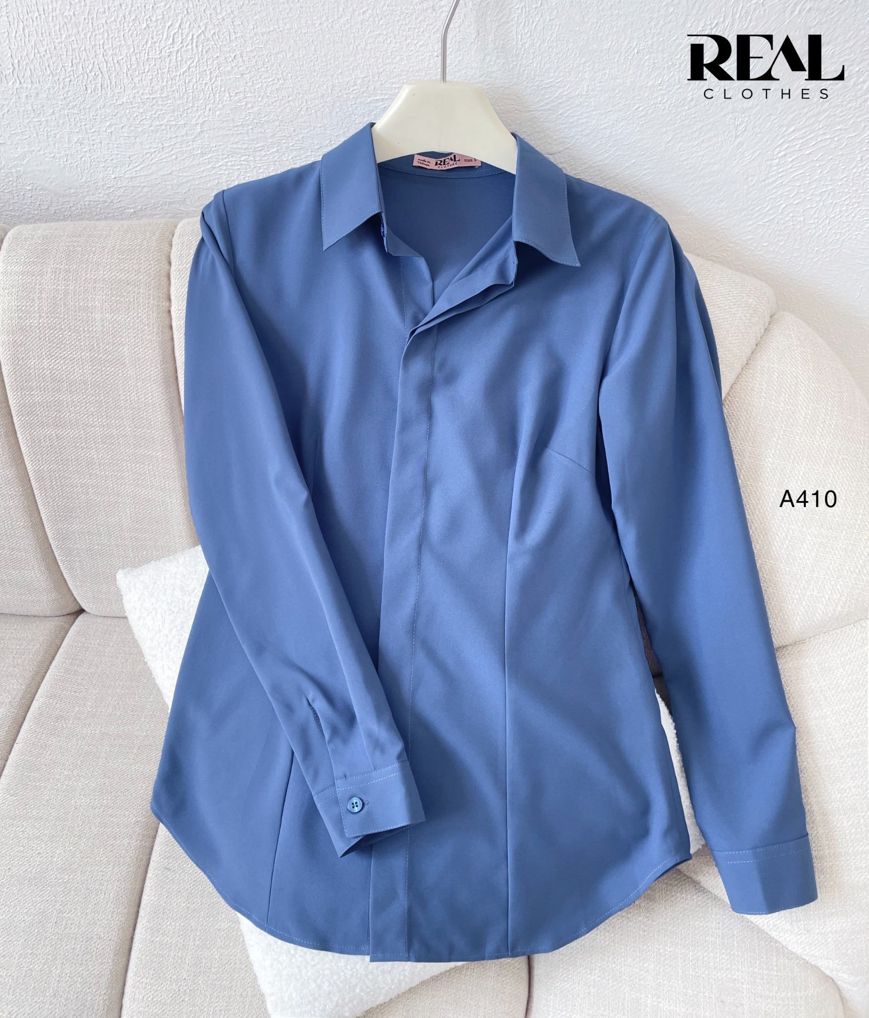 Sơ mi chít eo nano navy MỚI SALE - size XS