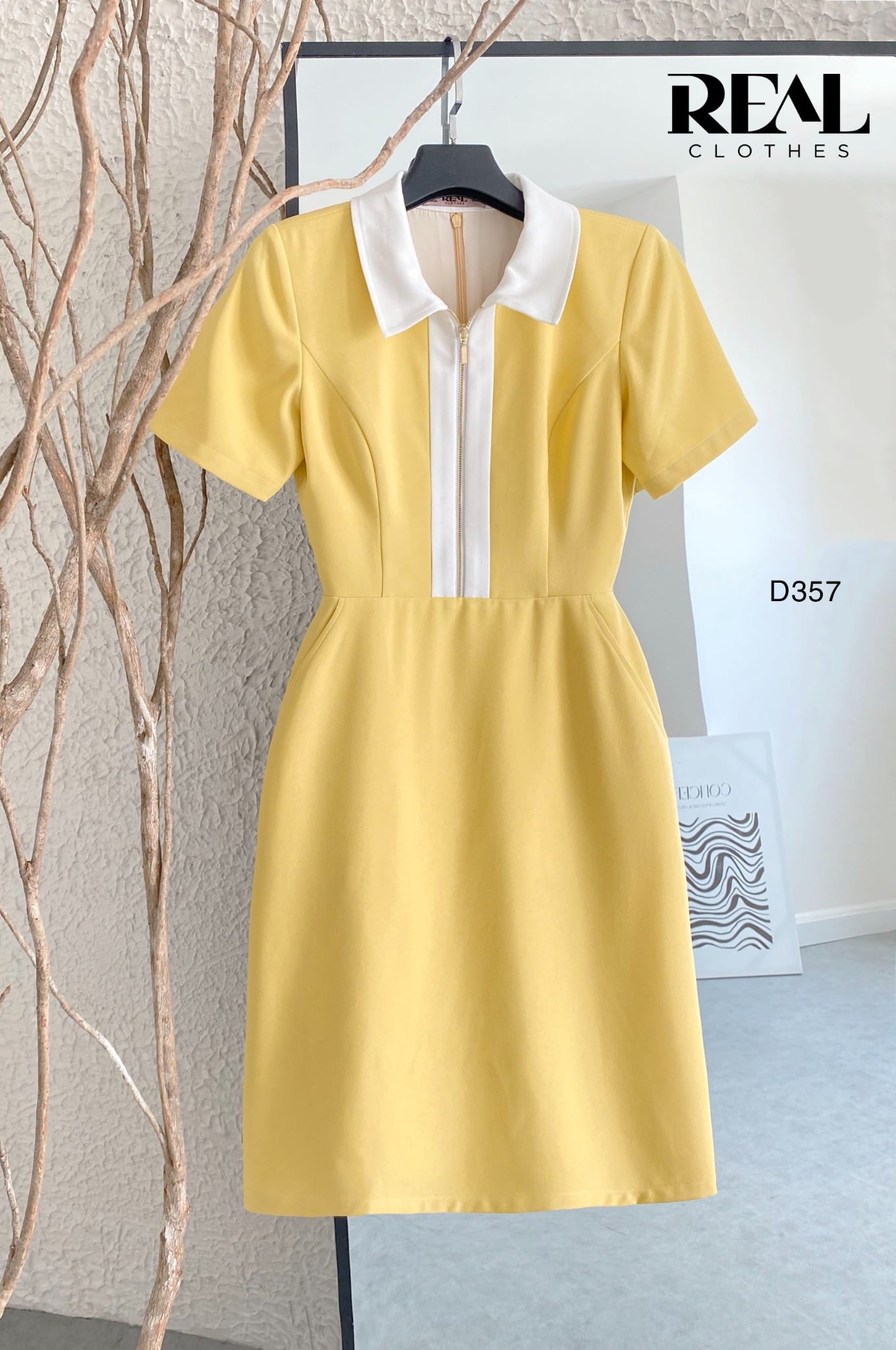 Đầm Zipper vàng SALE - size XS