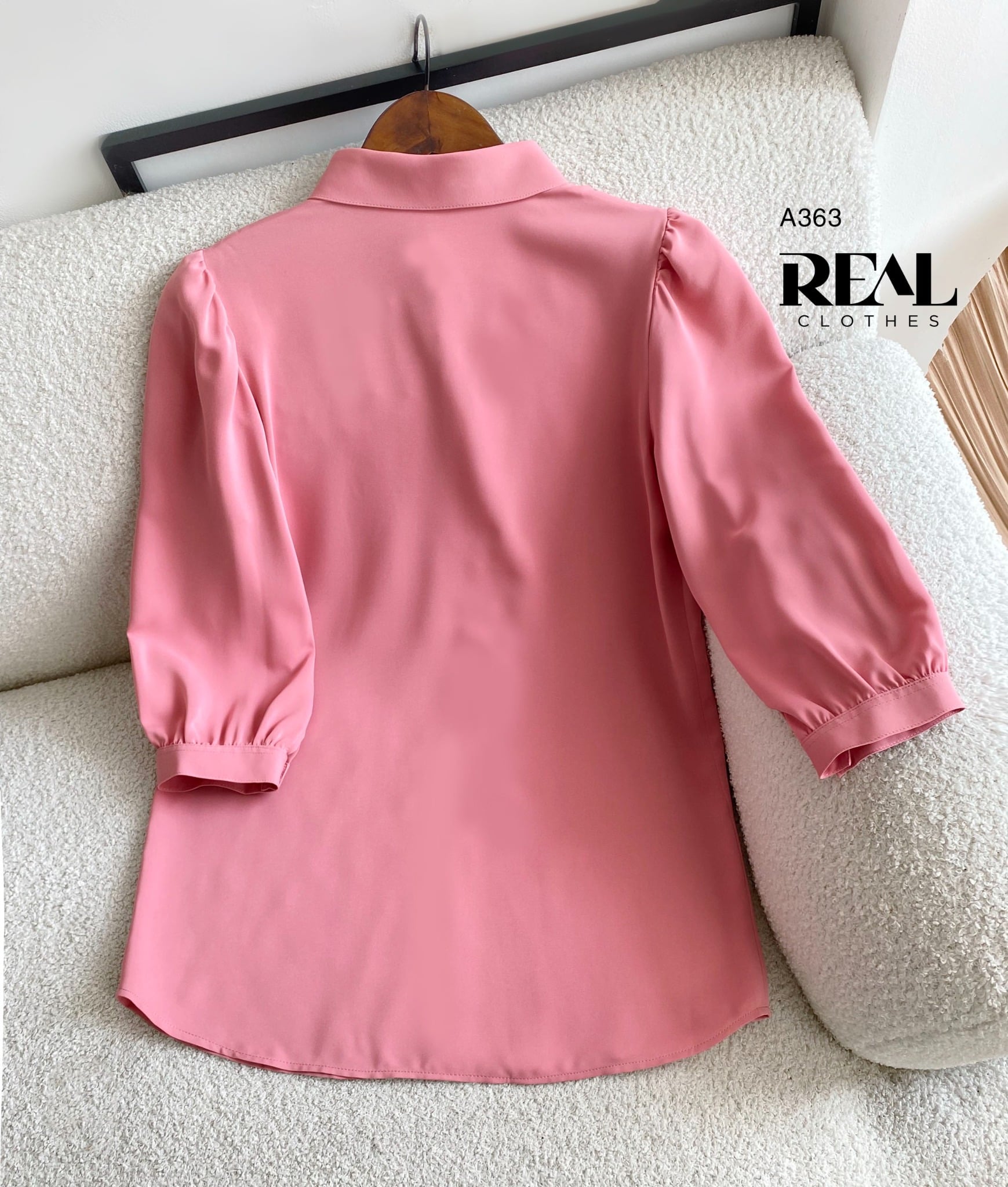 Sơ mi cổ nhọn hồng