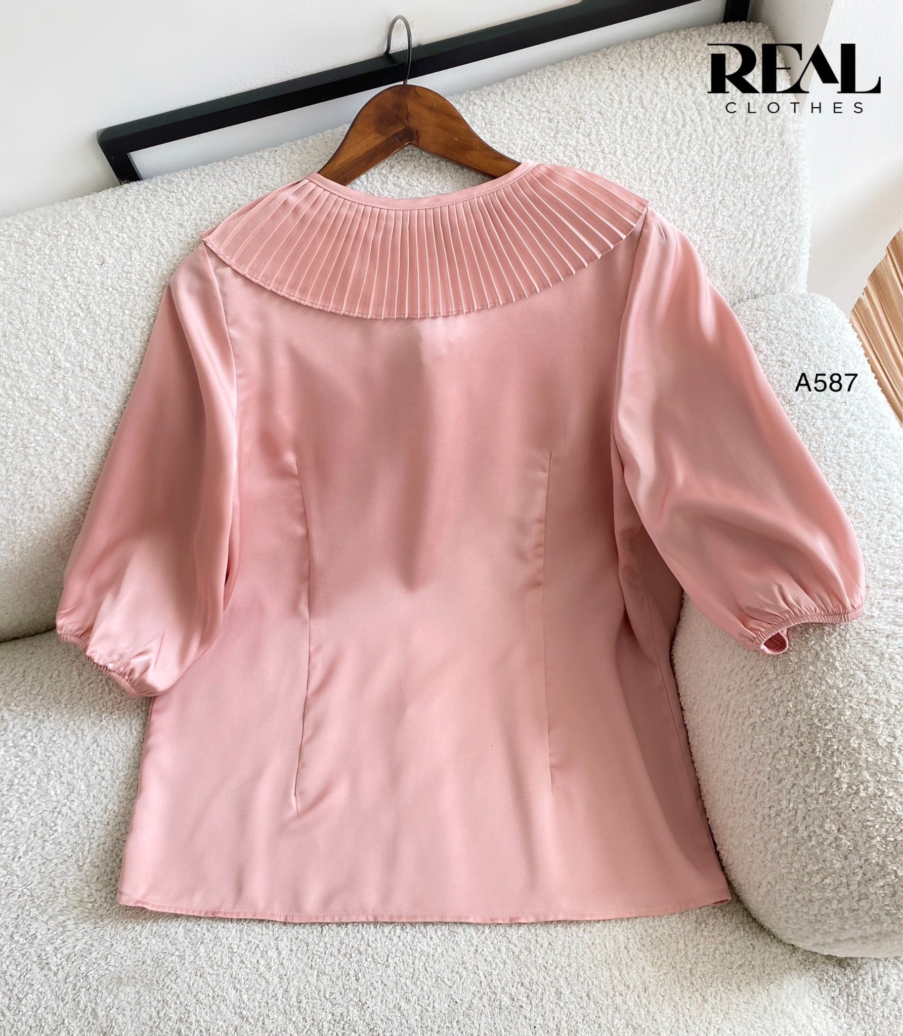 Áo cổ xếp hồng FINAL SALE
