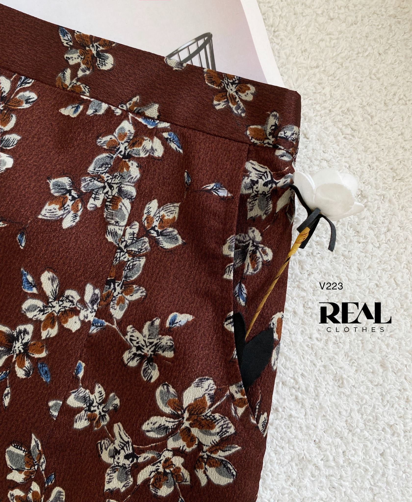 Váy 8 mảnh midi hoa gạo SALE