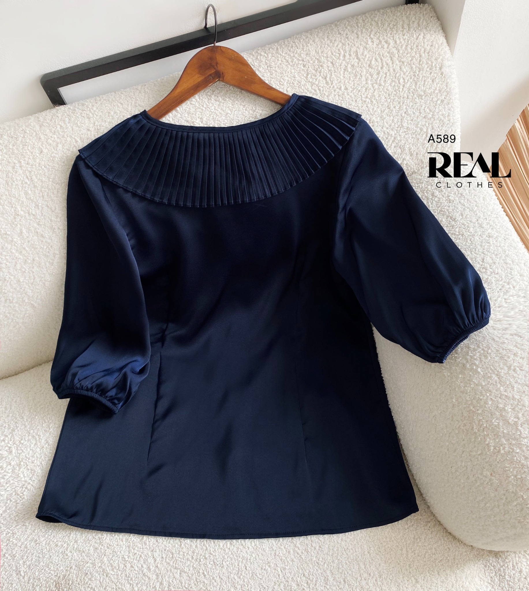 Áo cổ xếp xanh đen FINAL SALE