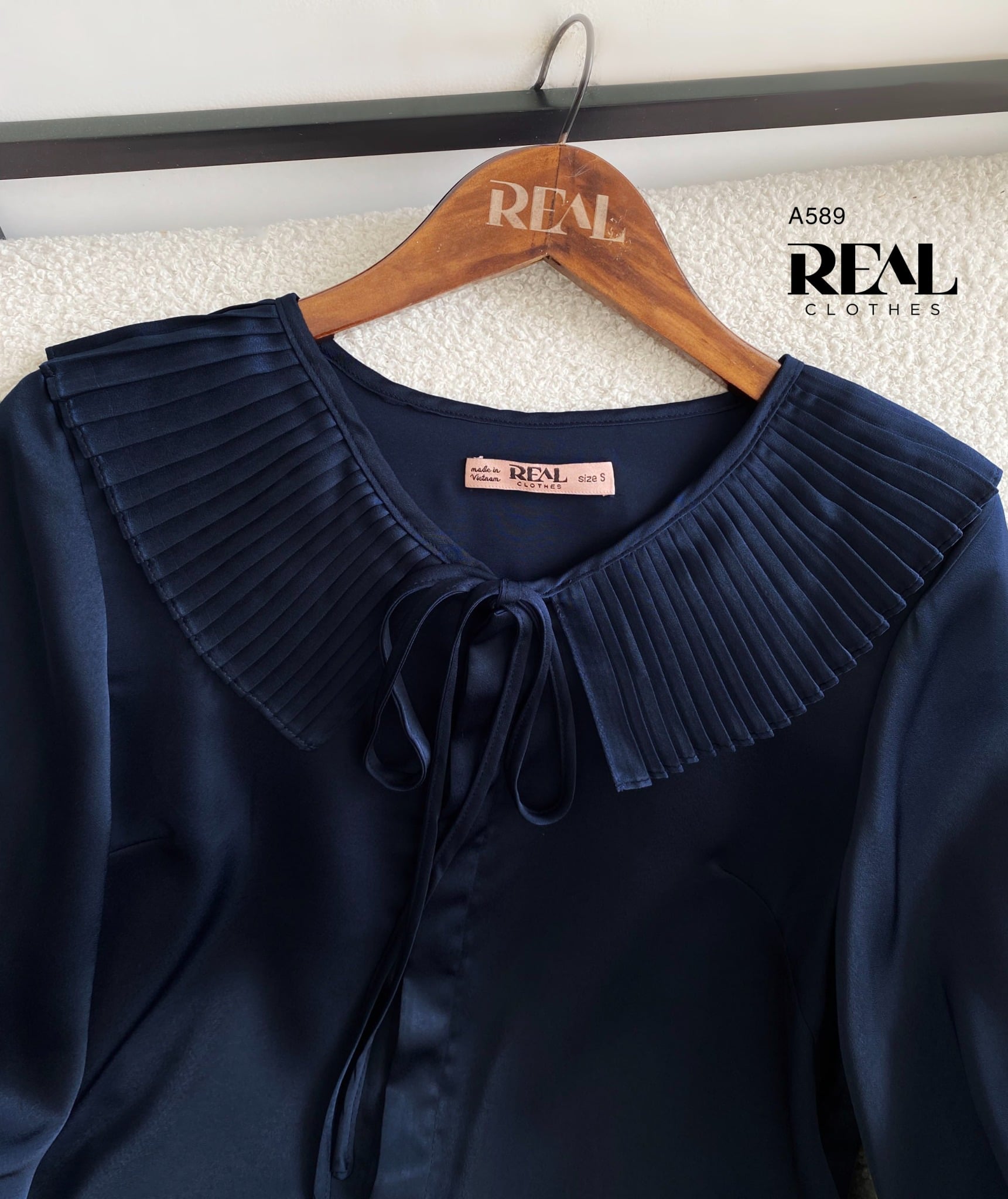 Áo cổ xếp xanh đen FINAL SALE