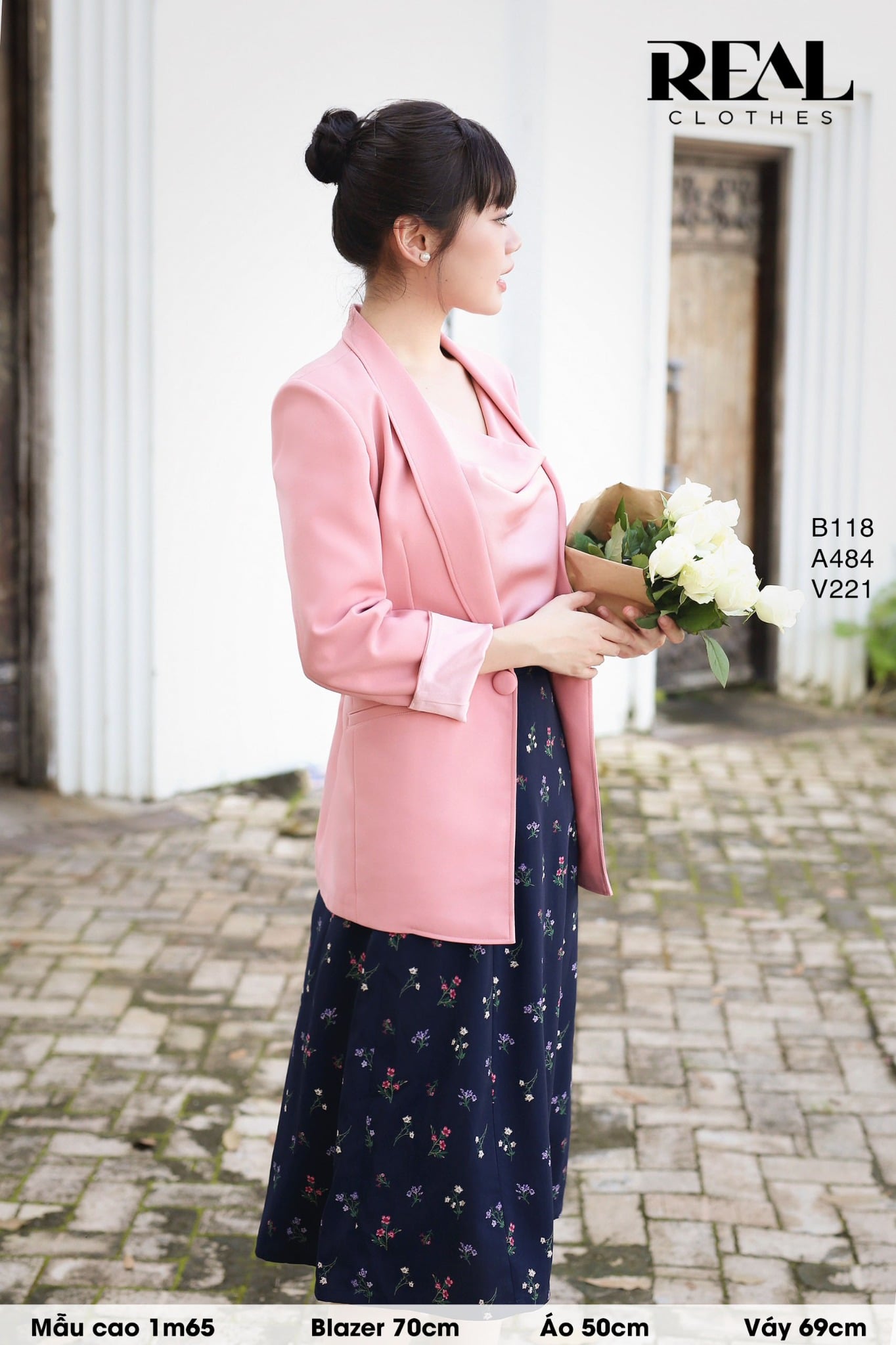 Áo cổ đổ hồng SALE