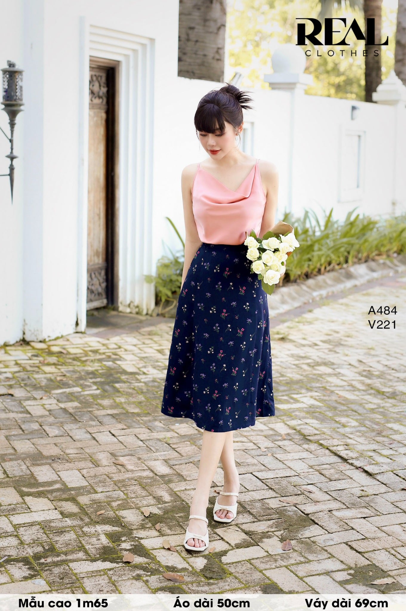 Áo cổ đổ hồng SALE