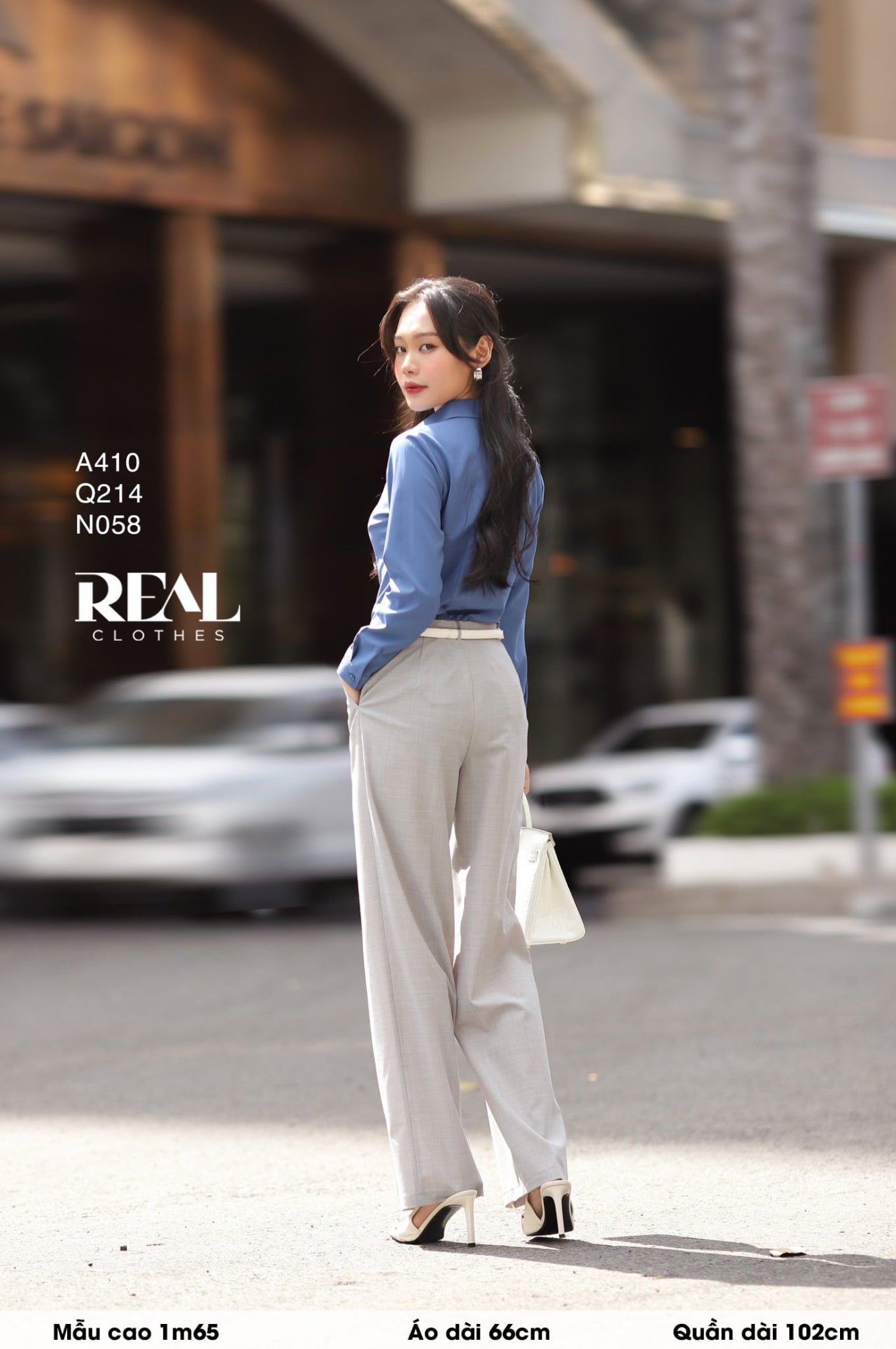 Sơ mi chít eo nano navy MỚI SALE - size XS