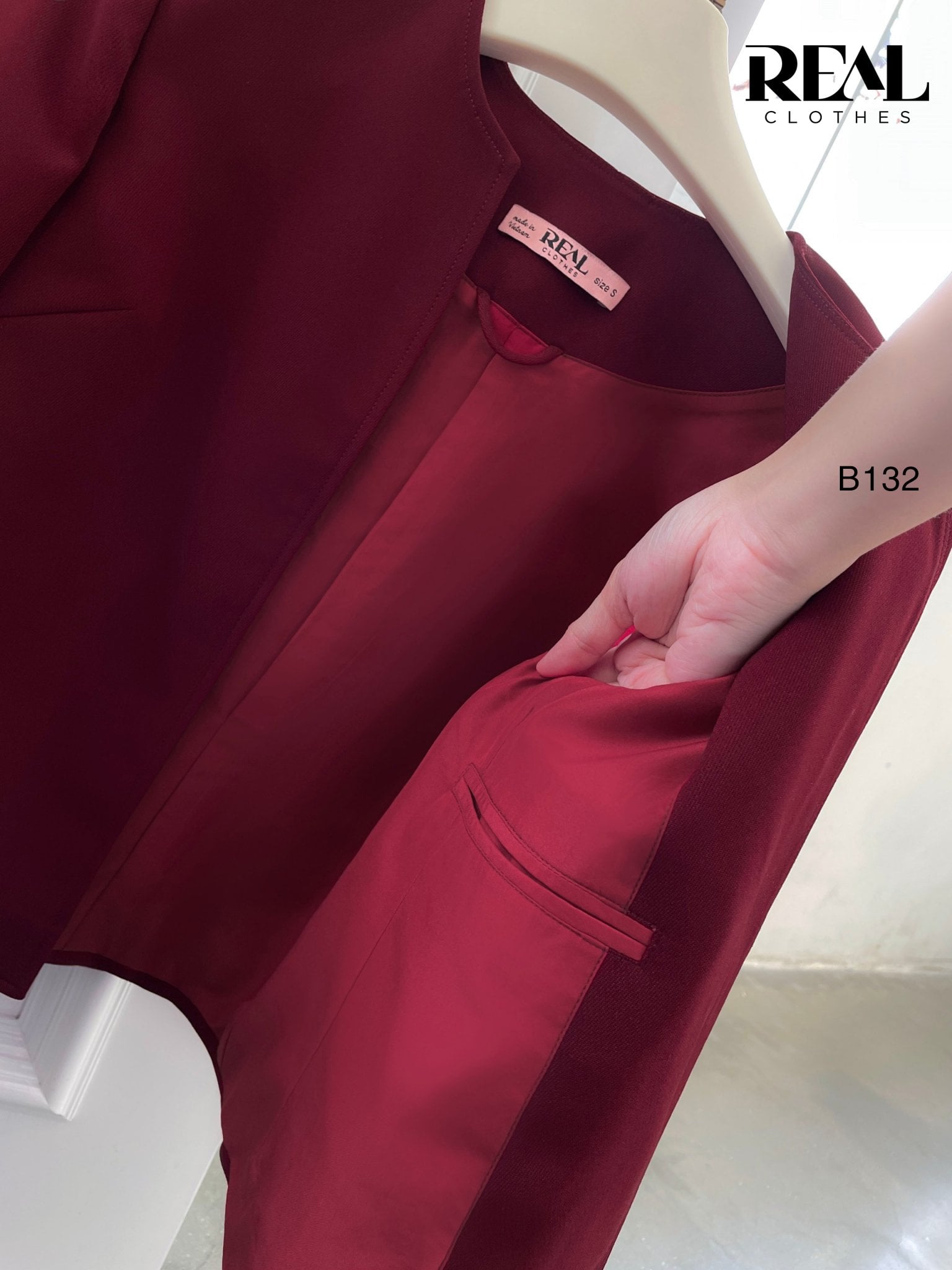 Blazer cổ tròn cindy đỏ