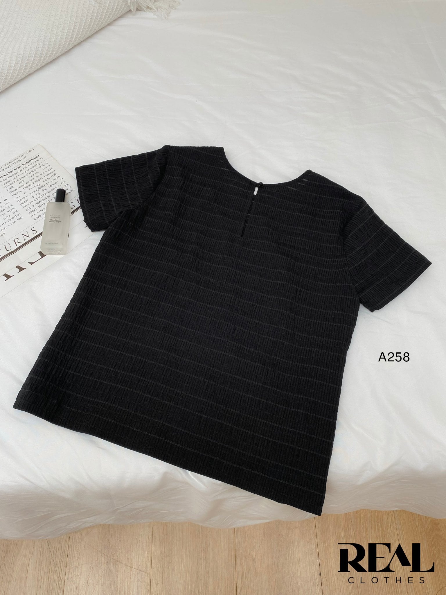 Áo croptop xốp đen SALE