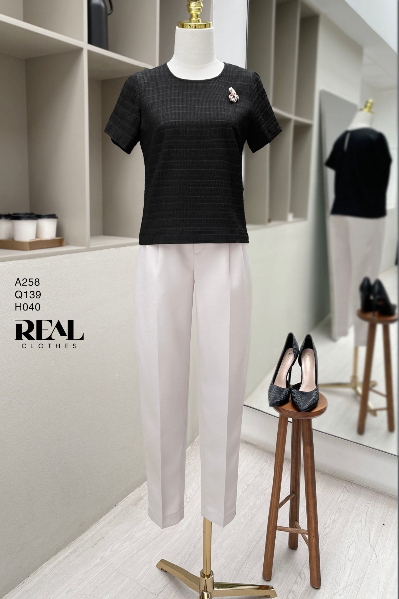 Áo croptop xốp đen SALE