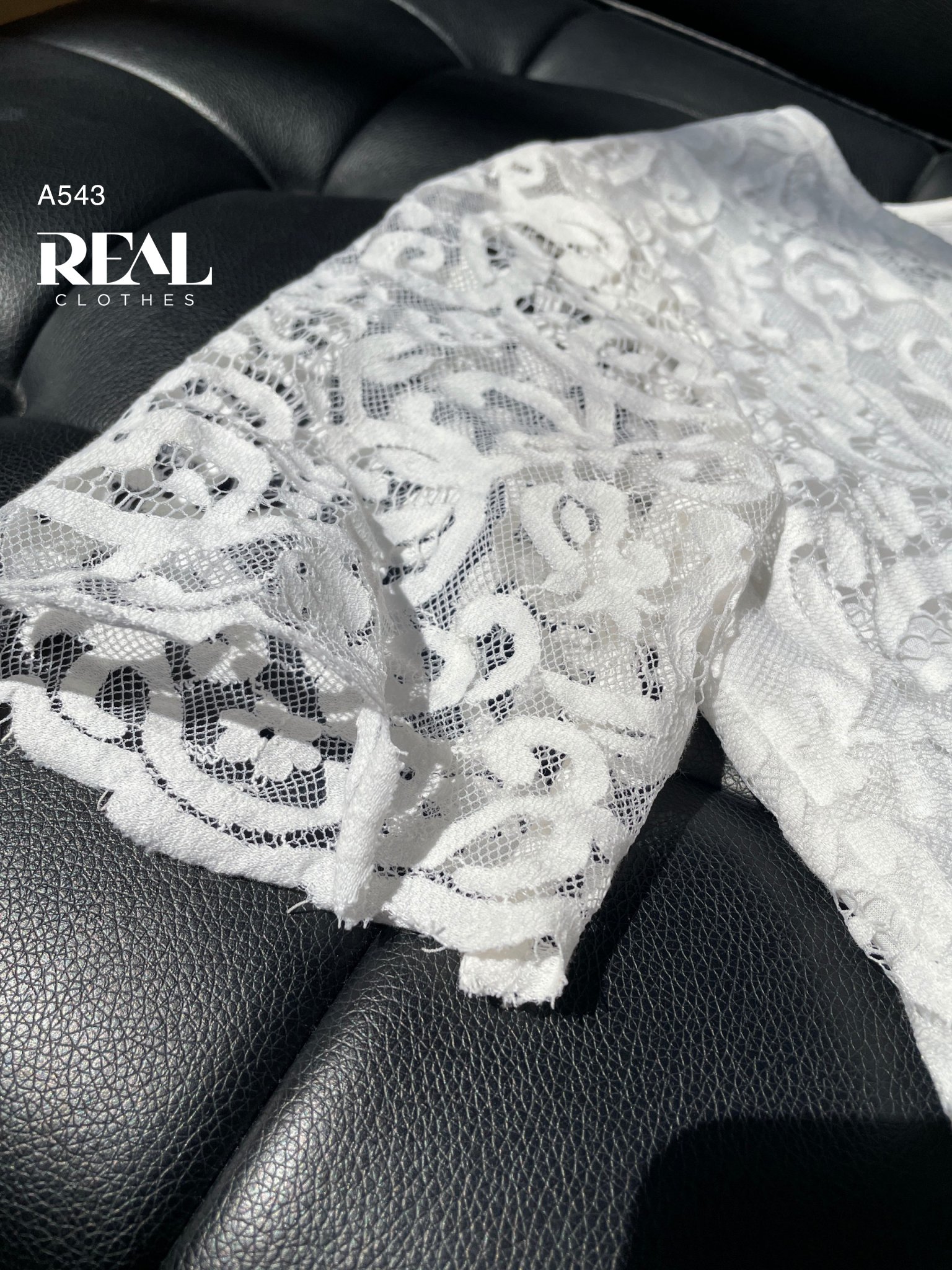 Áo ren nơ trắng FINAL SALE - size XS