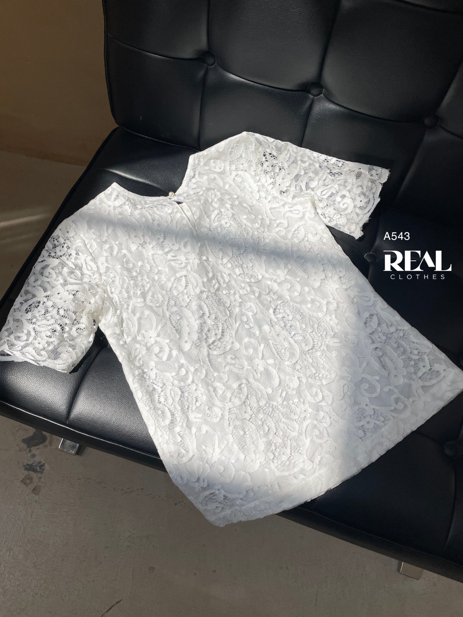 Áo ren nơ trắng FINAL SALE - size XS