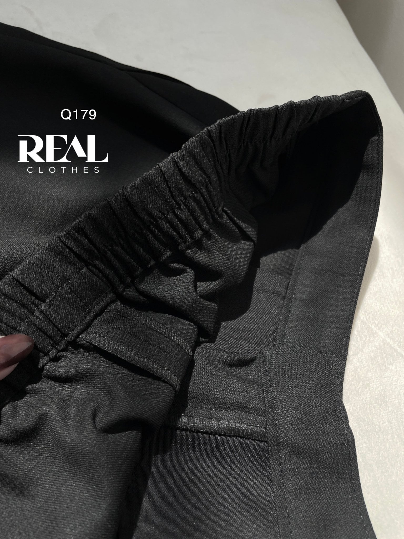 Quần lưng thun đen MỚI SALE - size XS