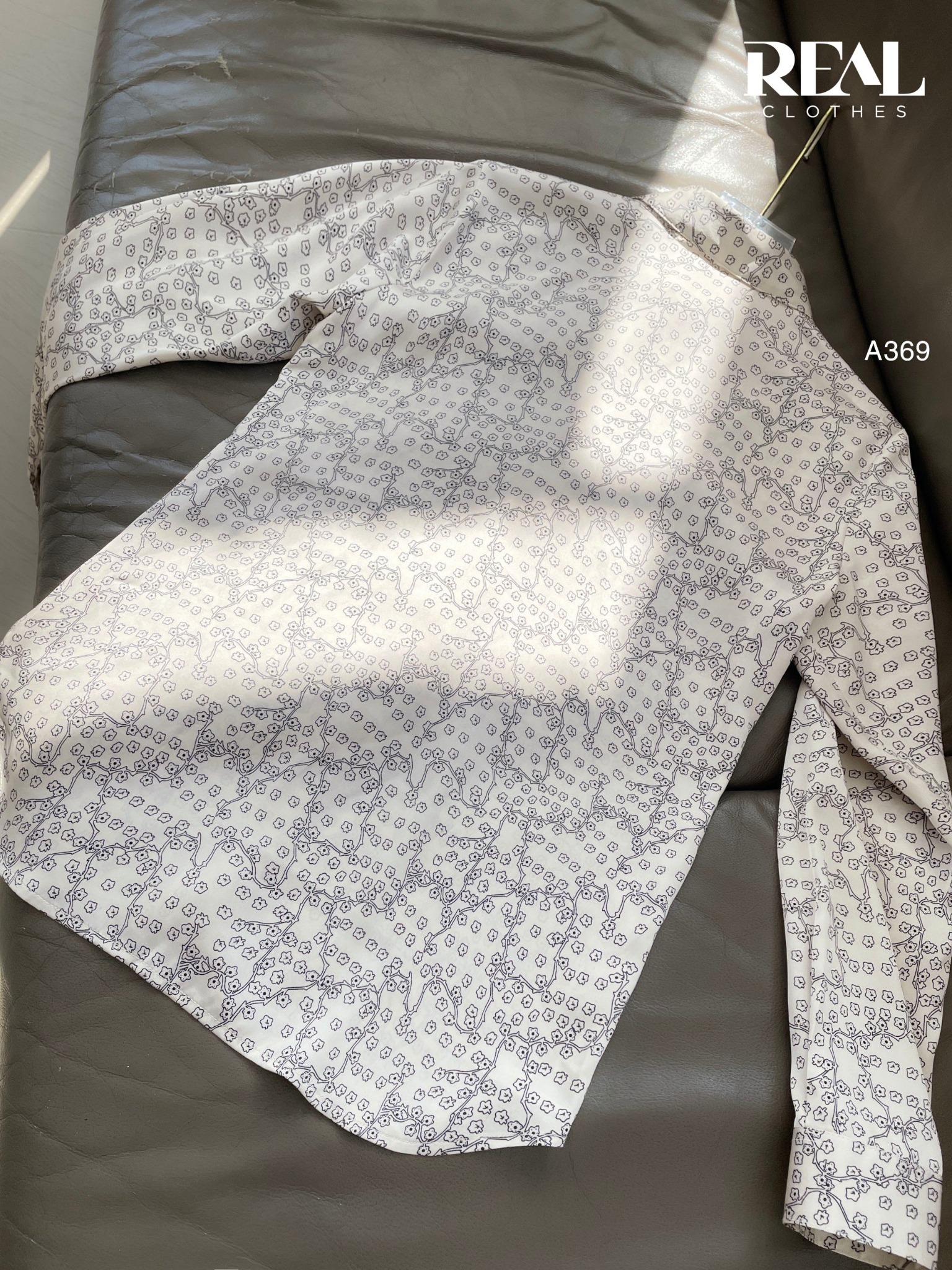 Sơ mi satin hoa kem