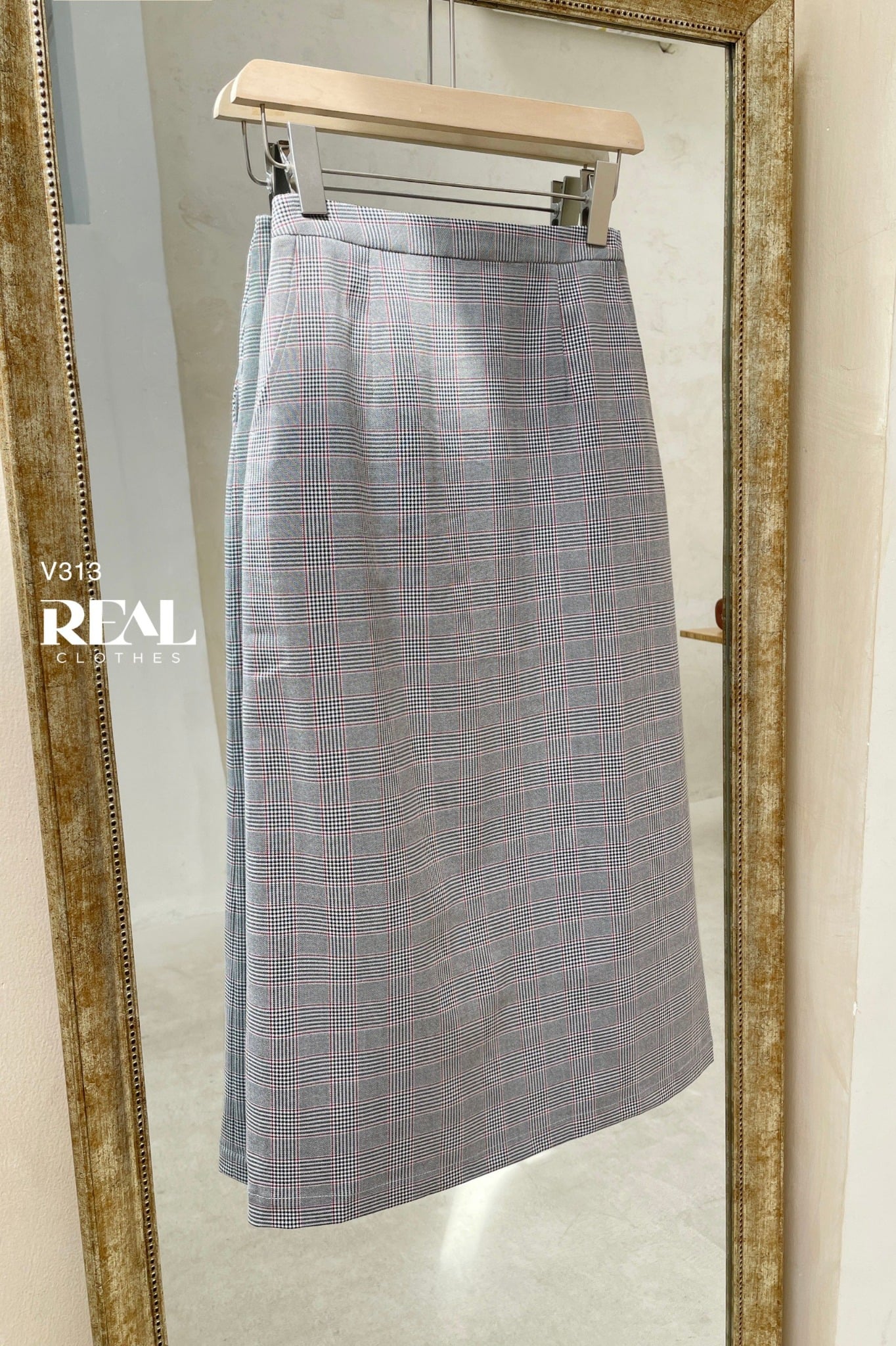 Váy Japan dài caro đỏ SALE - size XS