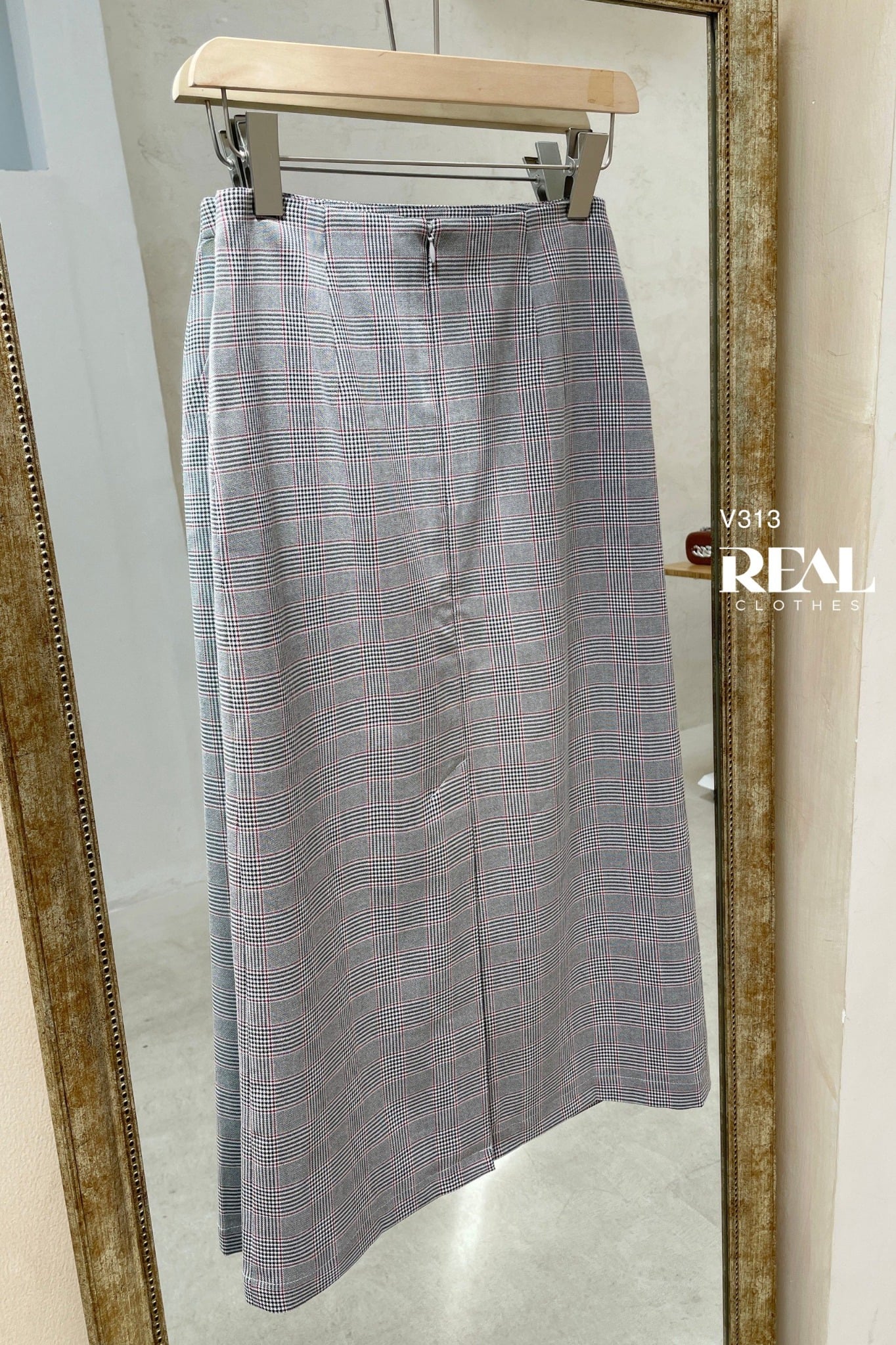 Váy Japan dài caro đỏ SALE - size XS