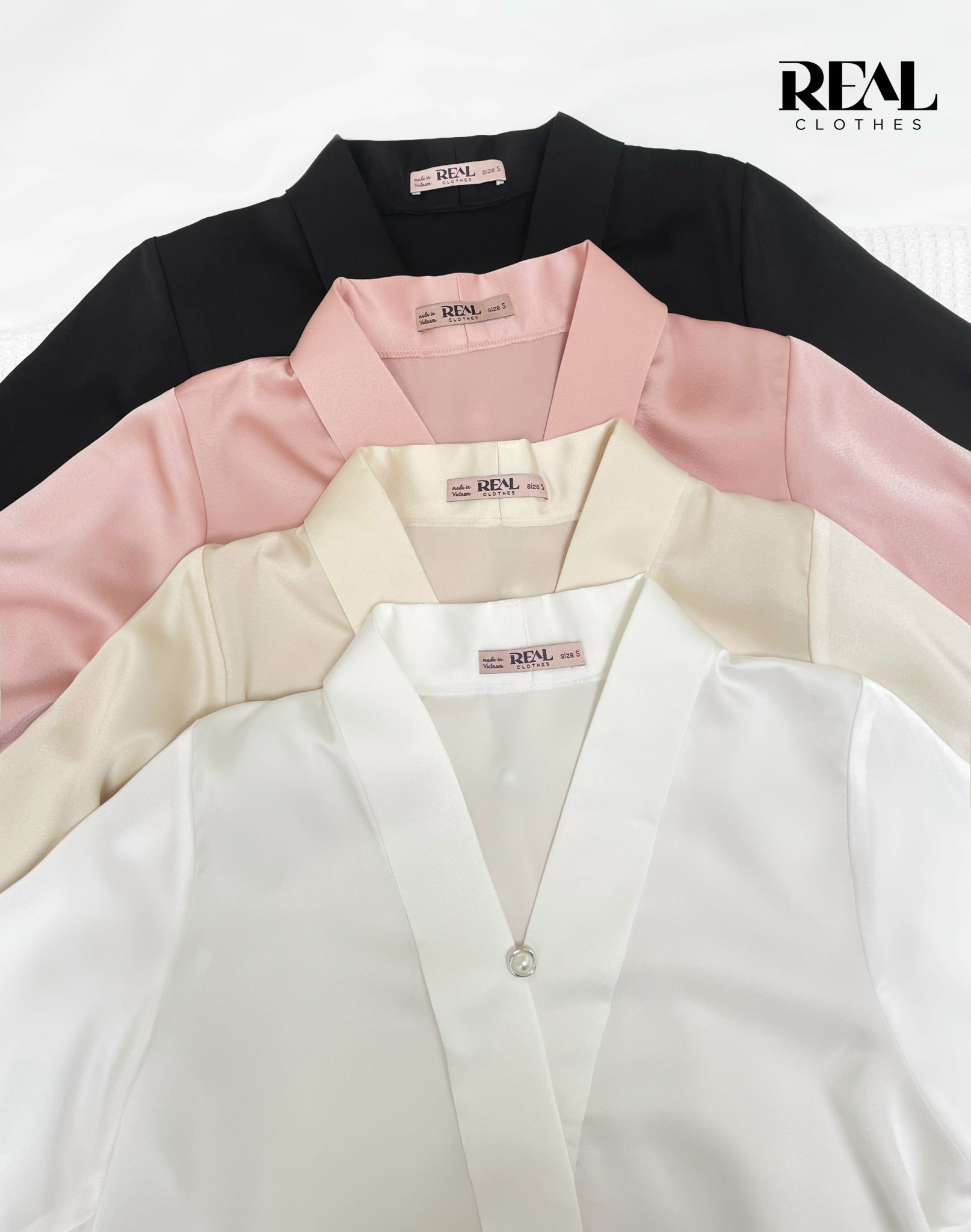 Áo Sarah lụa kem SALE