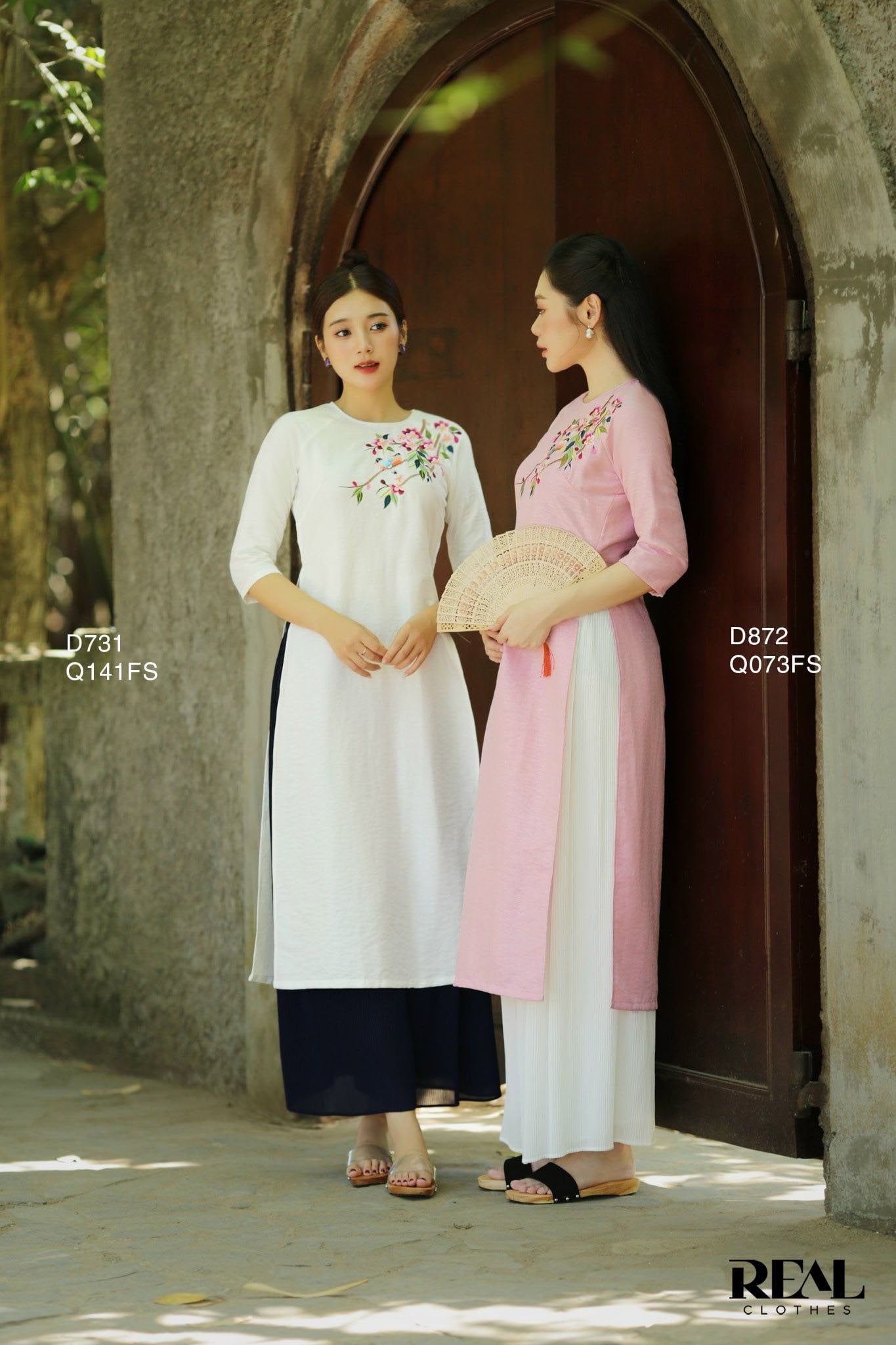 Áo dài cách tân Rose thêu - size XS