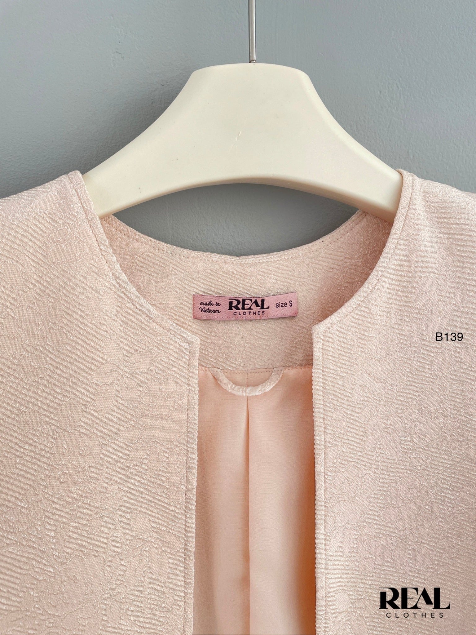 Blazer cổ tròn gấm cam SALE