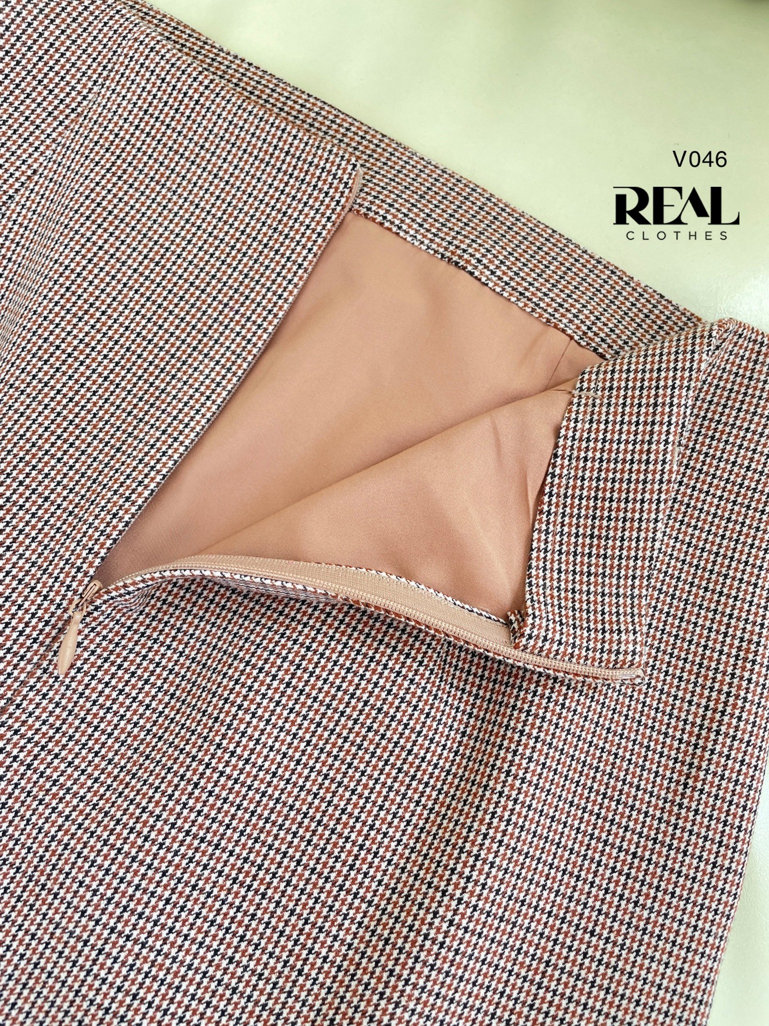 Váy Japan dài zigzag nâu SALE