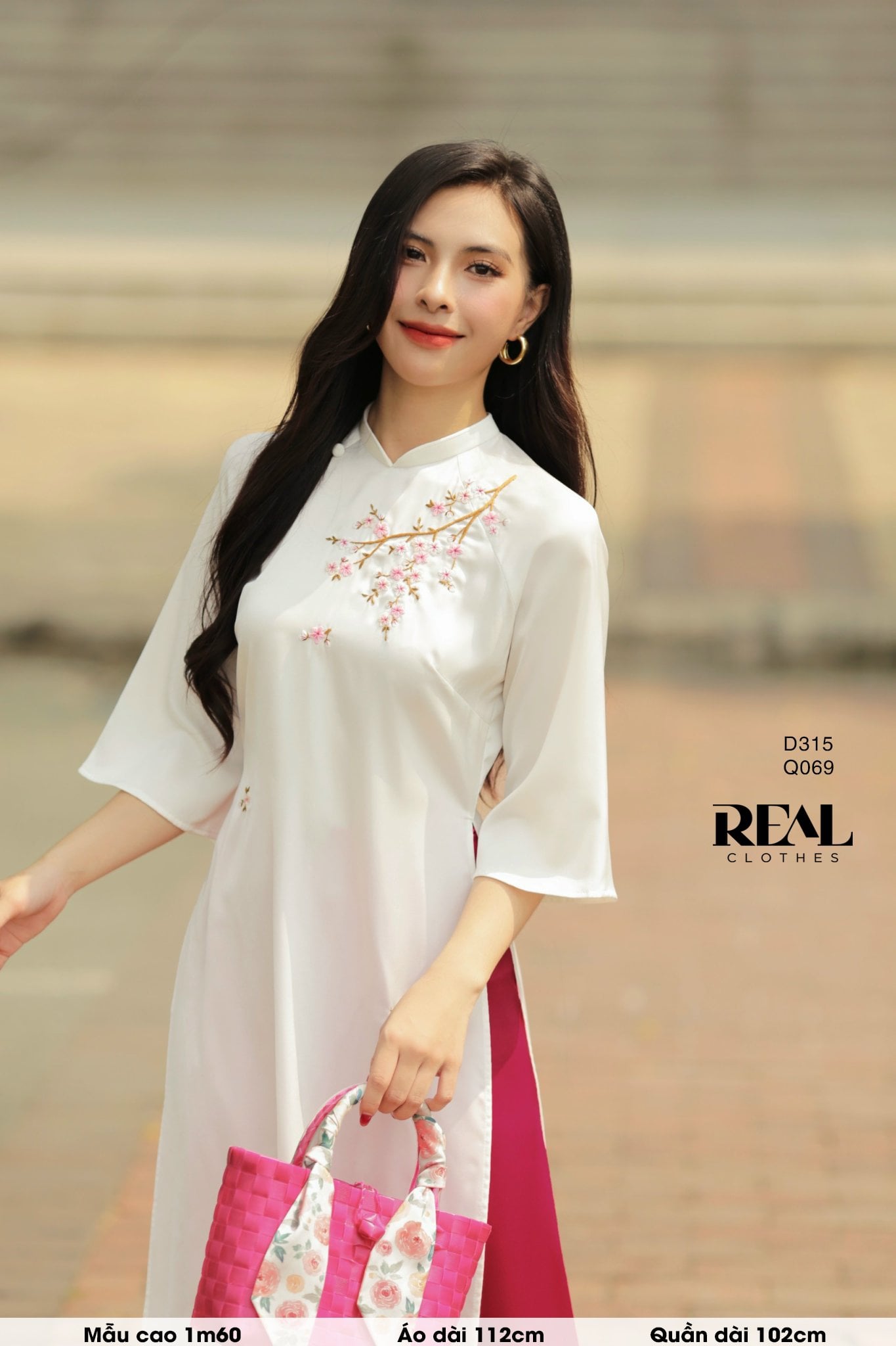 Áo dài cách tân Vivi trắng hoa mận
