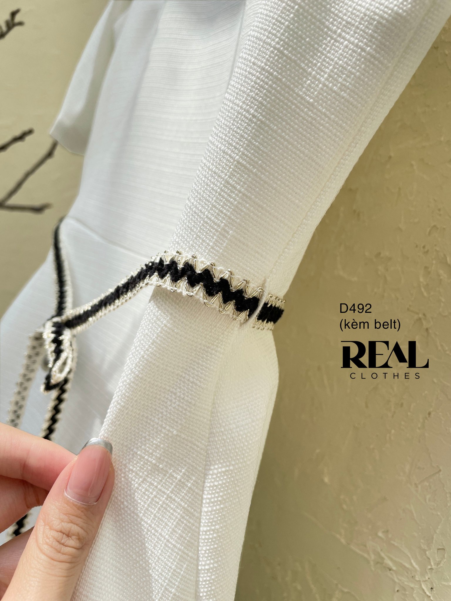 Đầm classic trắng MỚI (Kèm belt)