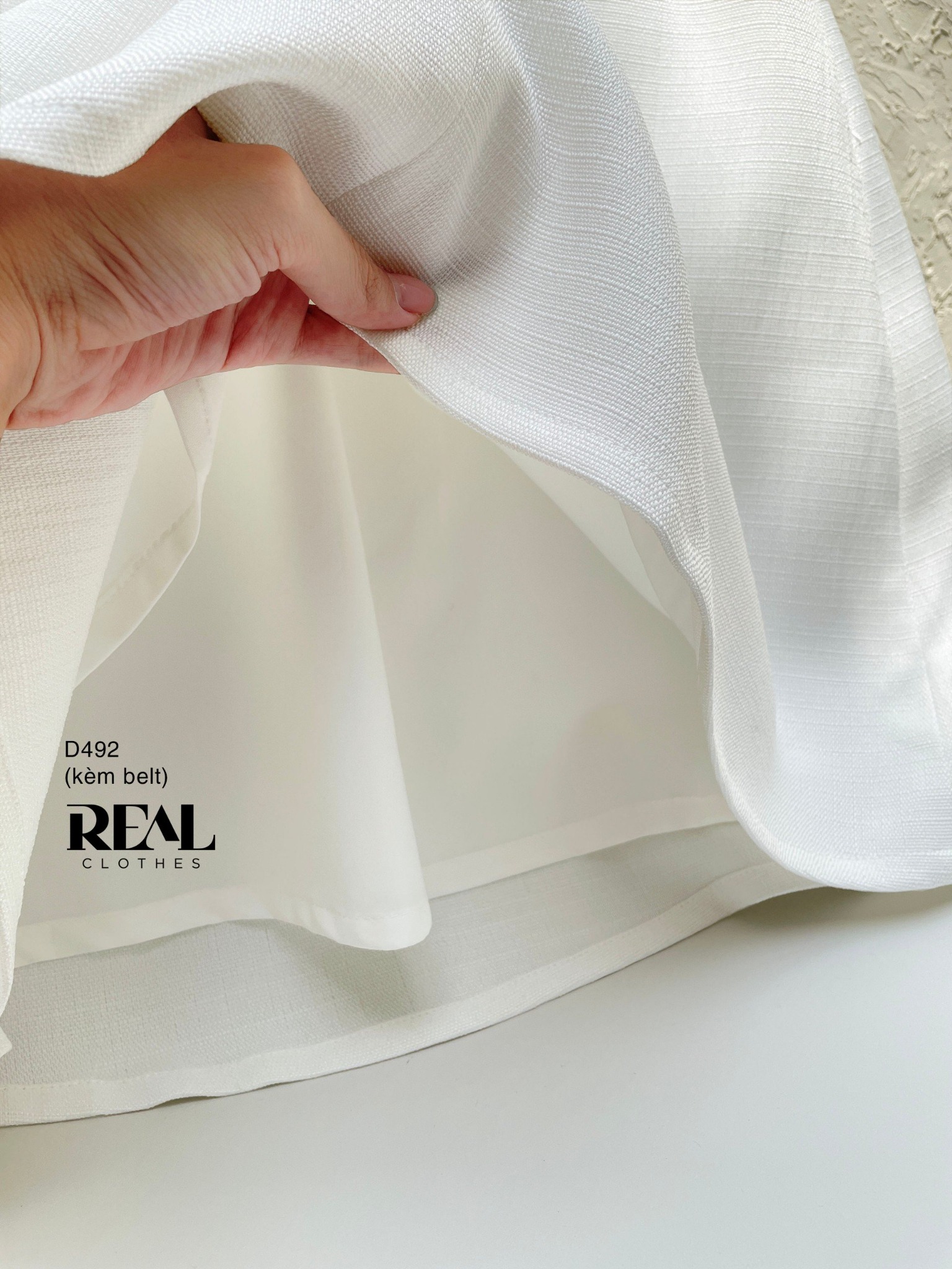 Đầm classic trắng MỚI (Kèm belt)