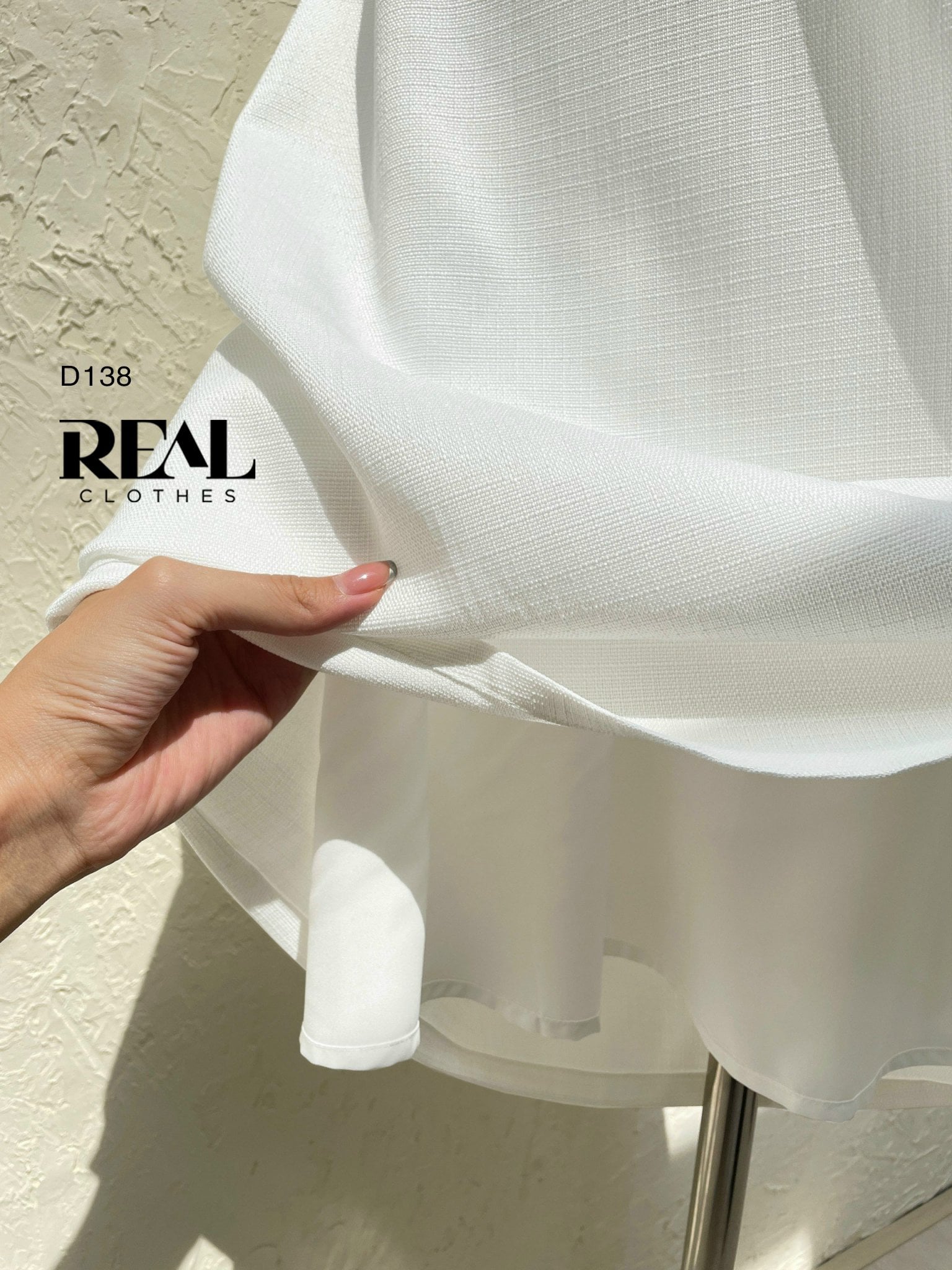 Đầm cúp ngực midi trắng