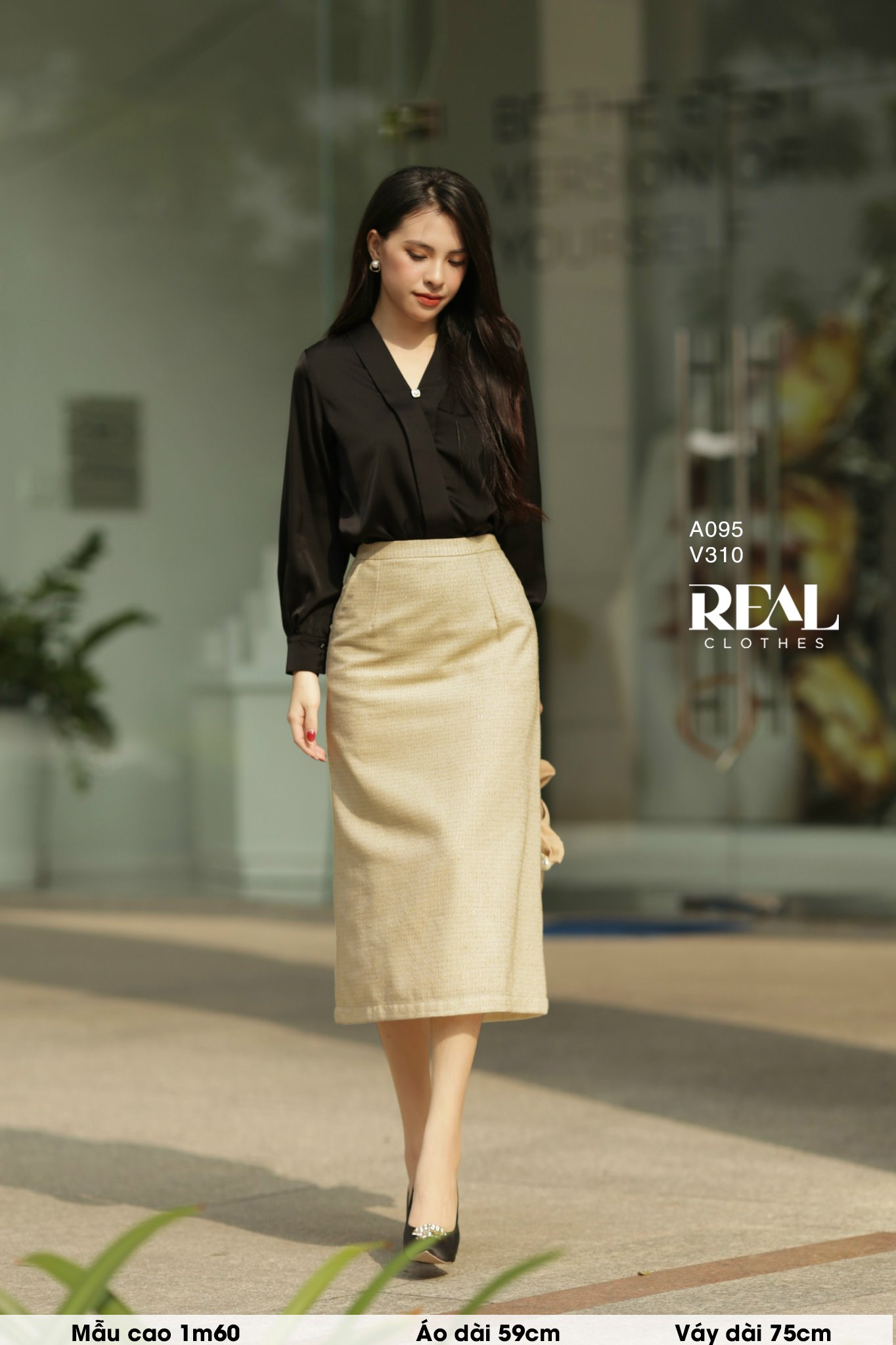 Áo Sarah lụa đen SALE