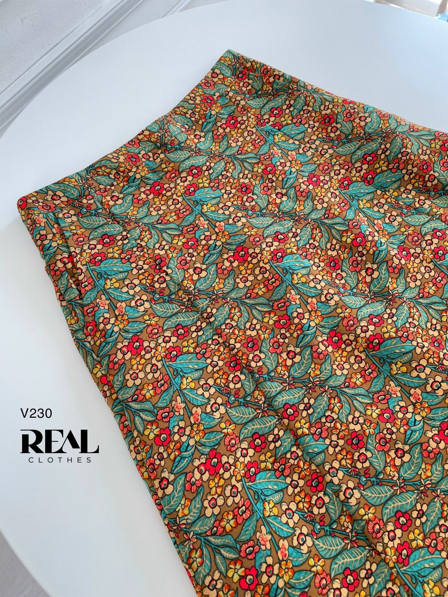 Váy 8 mảnh midi hoa đỏ SALE