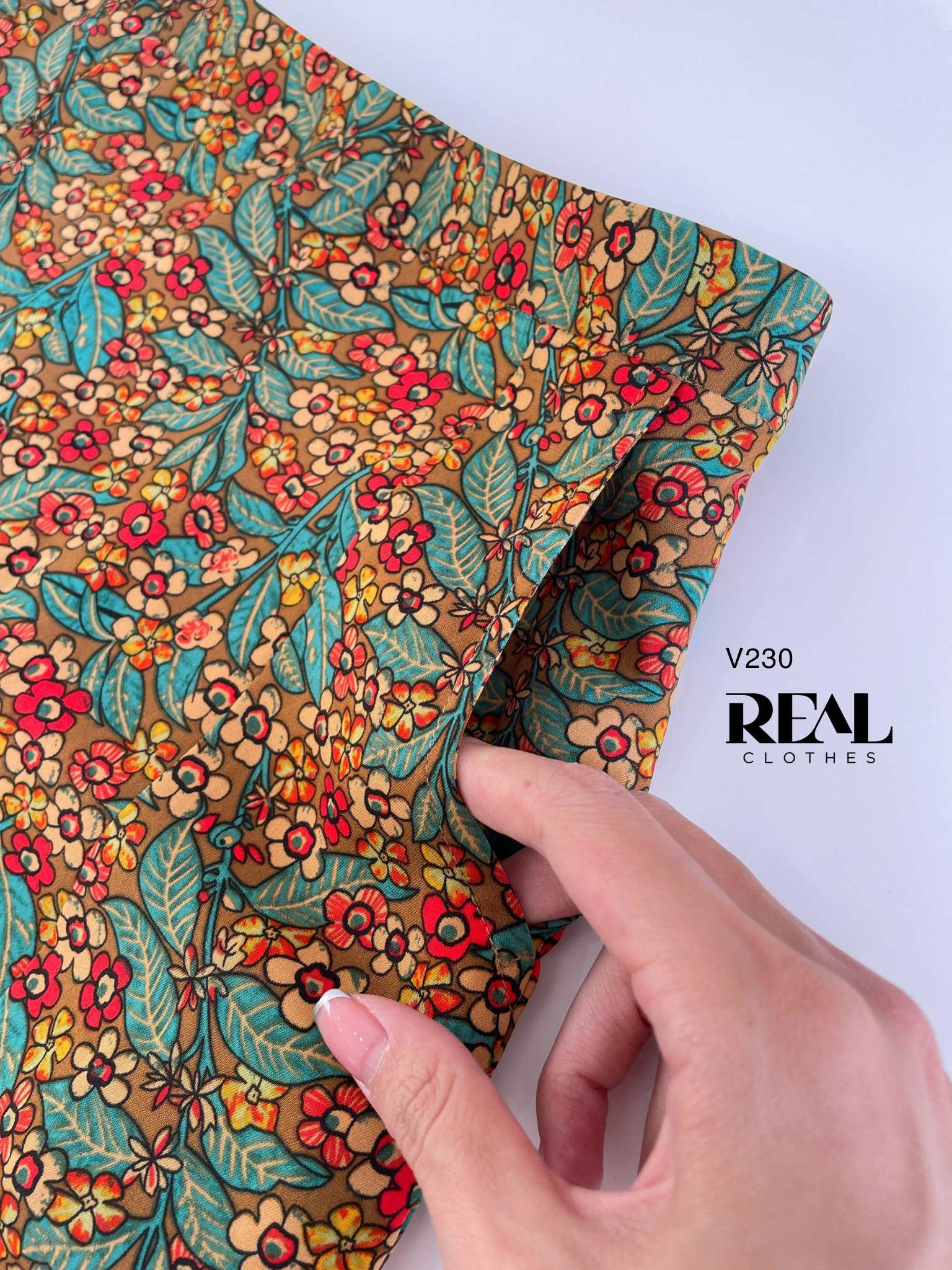 Váy 8 mảnh midi hoa đỏ SALE