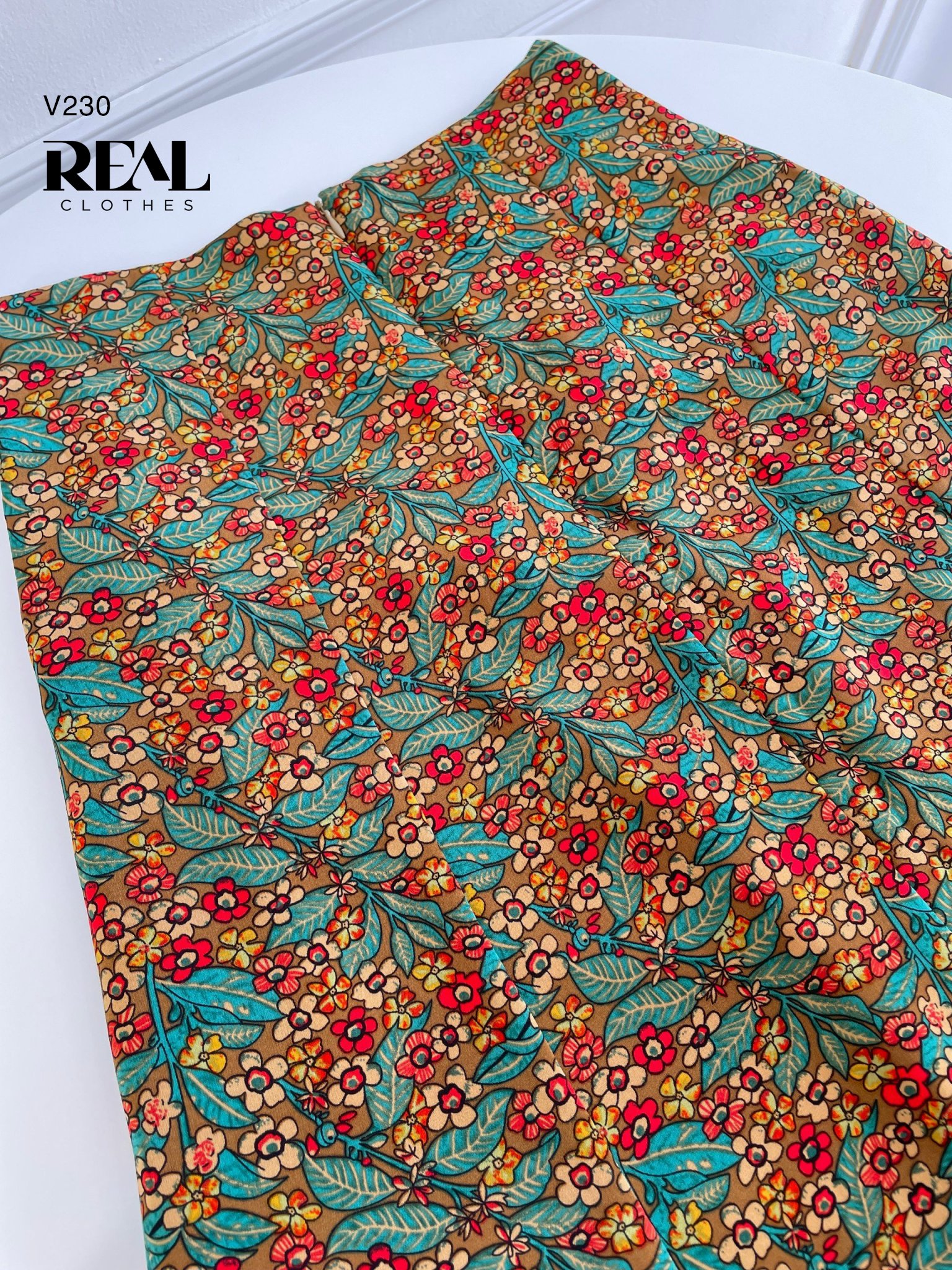 Váy 8 mảnh midi hoa đỏ SALE