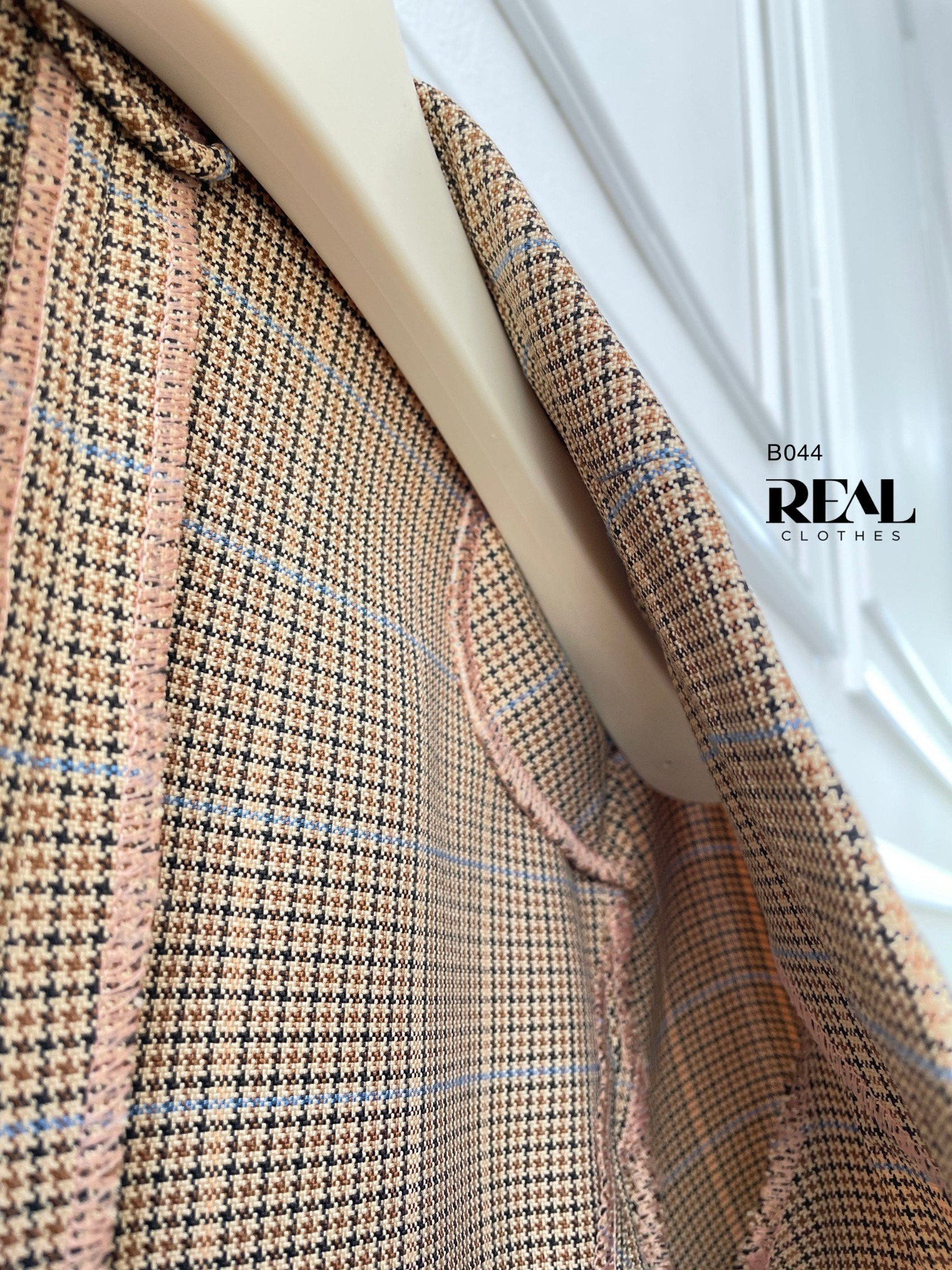 Blazer tay ngắn caro nâu SALE