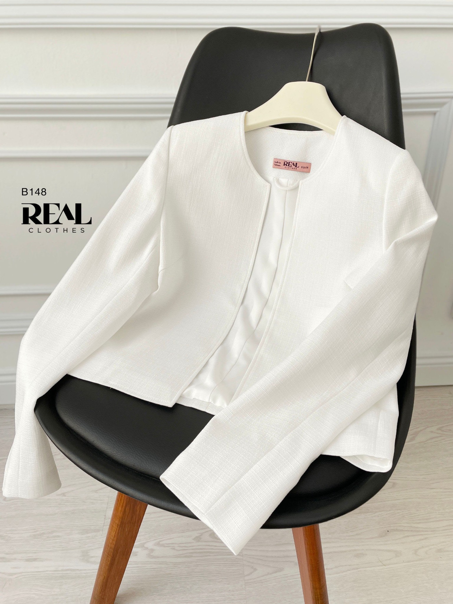 Blazer cổ tròn trắng