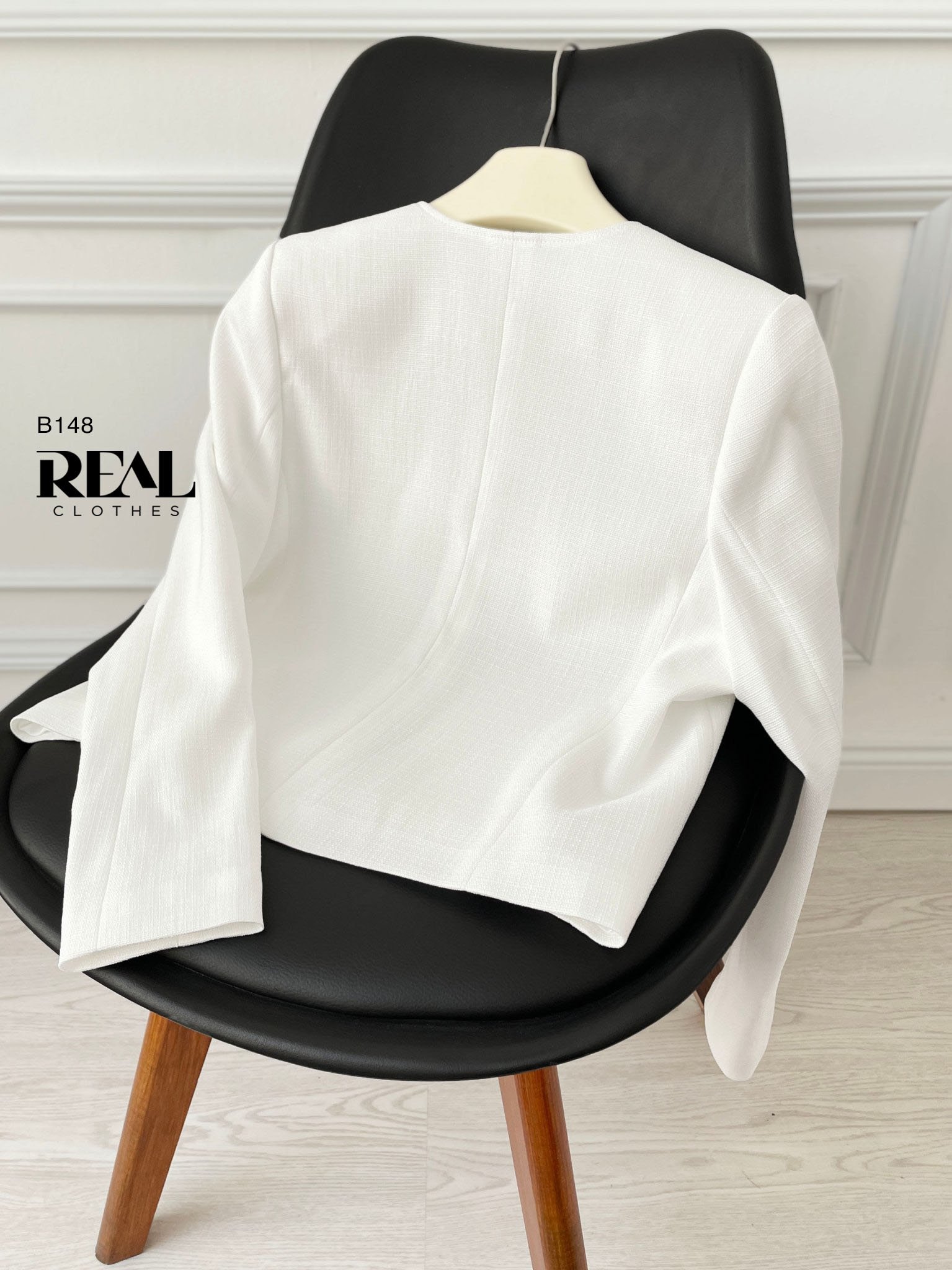 Blazer cổ tròn trắng