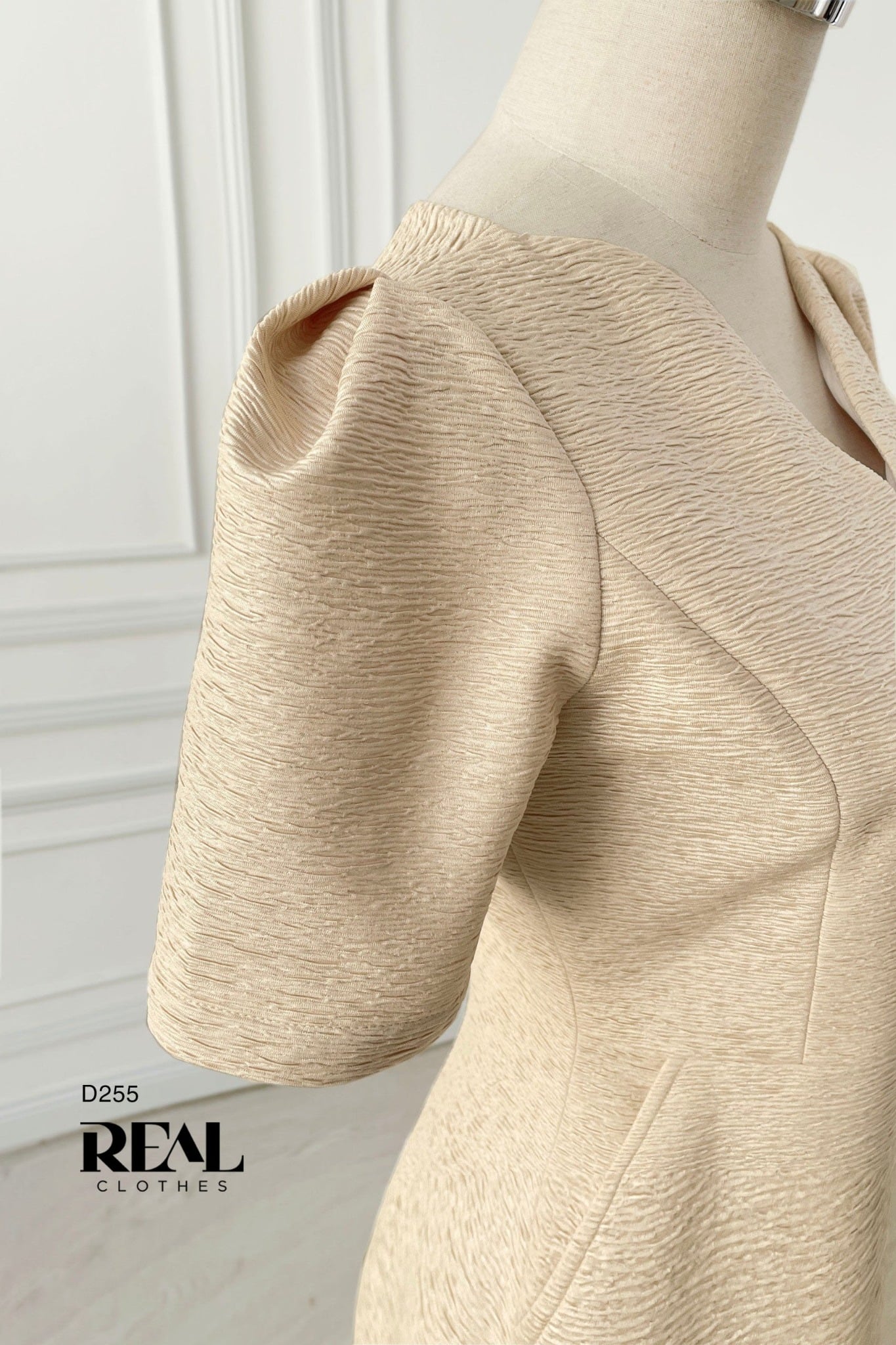 Đầm Vivian kem SALE - size XS