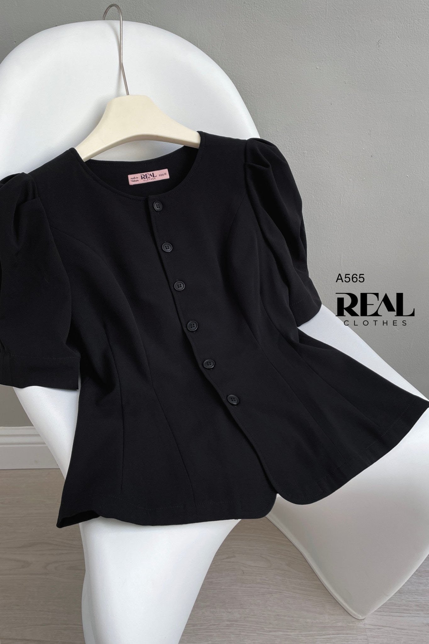 Áo Jessica đen SALE - size XS