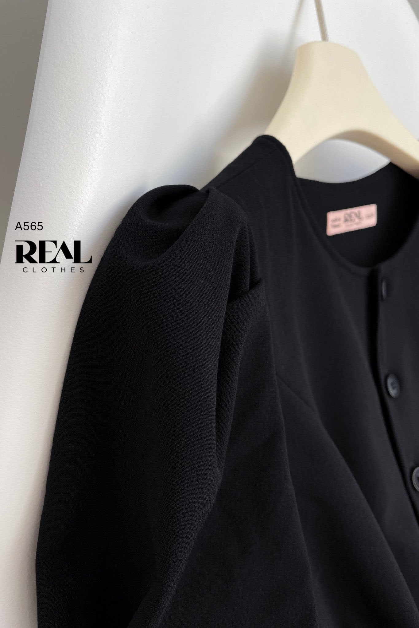 Áo Jessica đen SALE - size XS