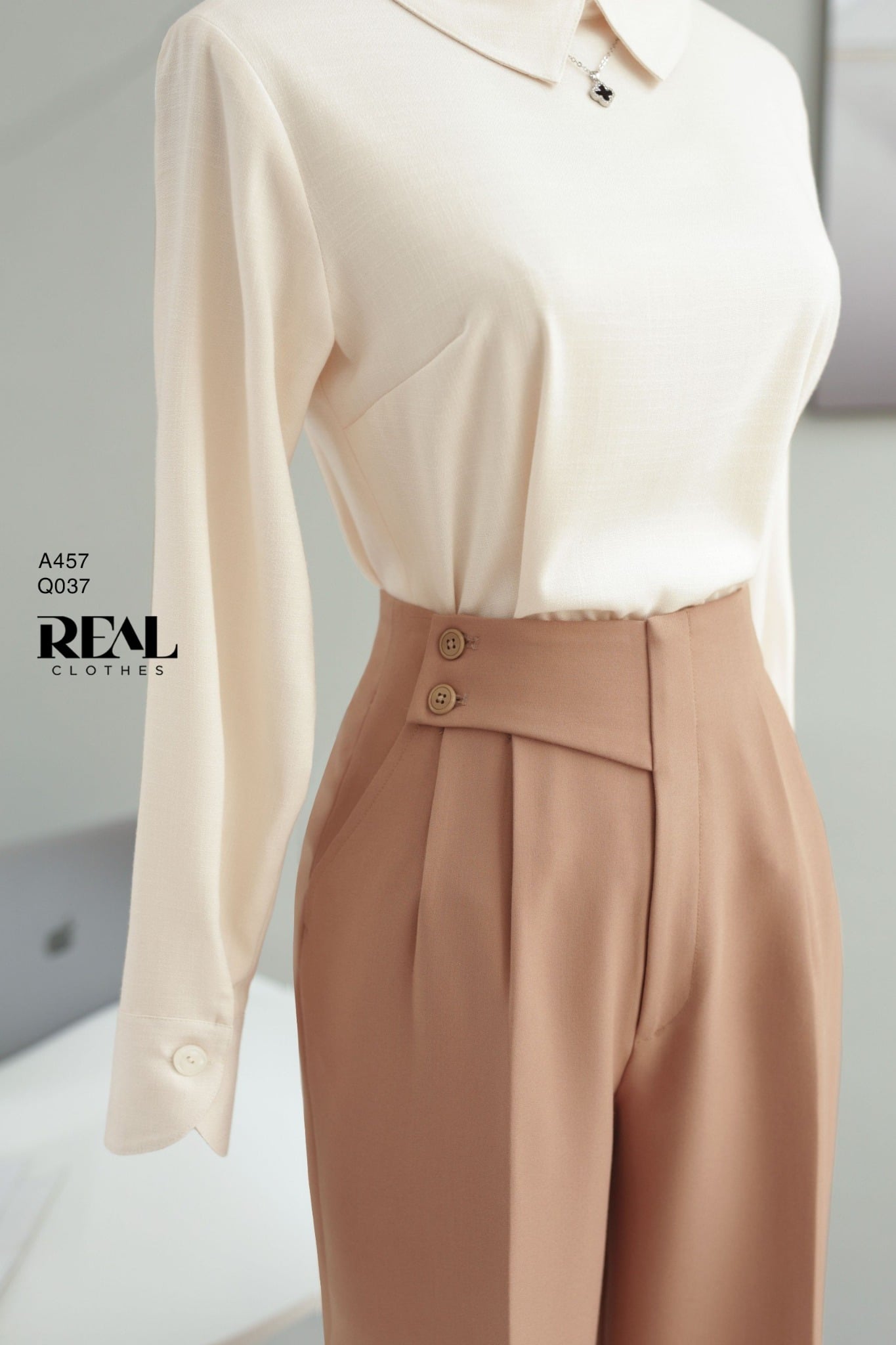 Quần Tokyo nút da bò