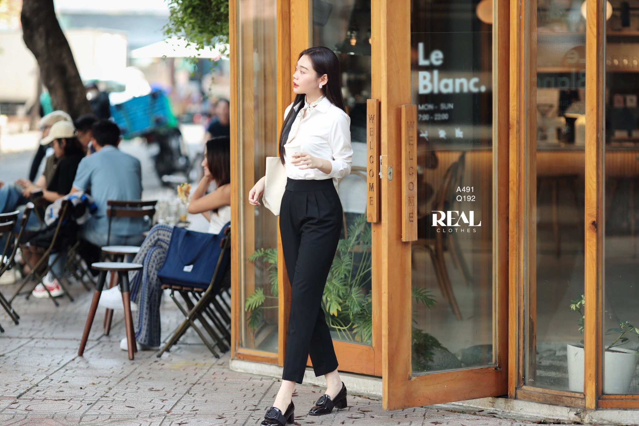 Sơ mi cổ mềm trắng MỚI